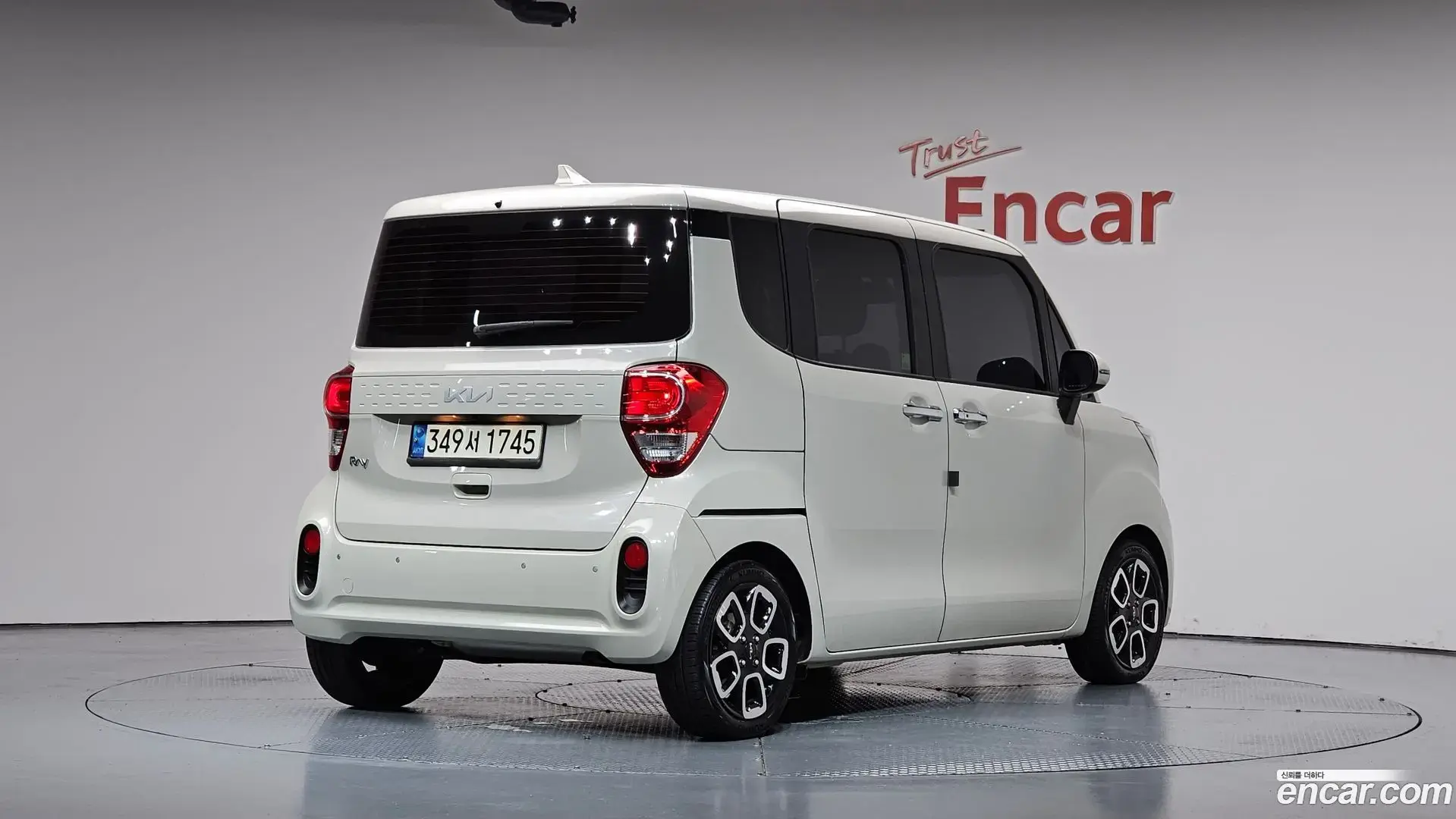 Main__Slider__Photo:RAY Kia 2022.1-1