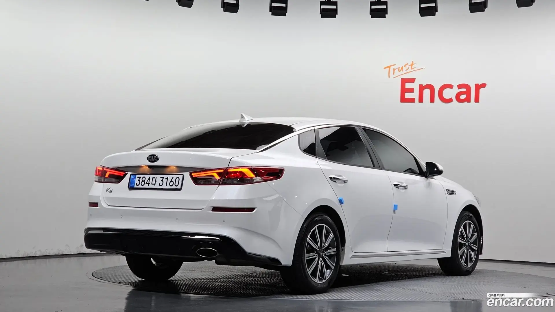 Main__Slider__Photo:K5 Kia 2019.9-1