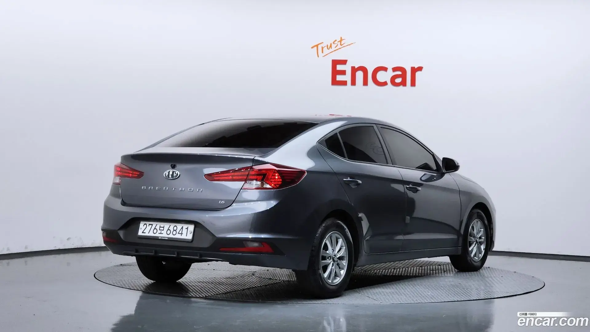 Main__Slider__Photo:AVANTE Hyundai 2019.10-1