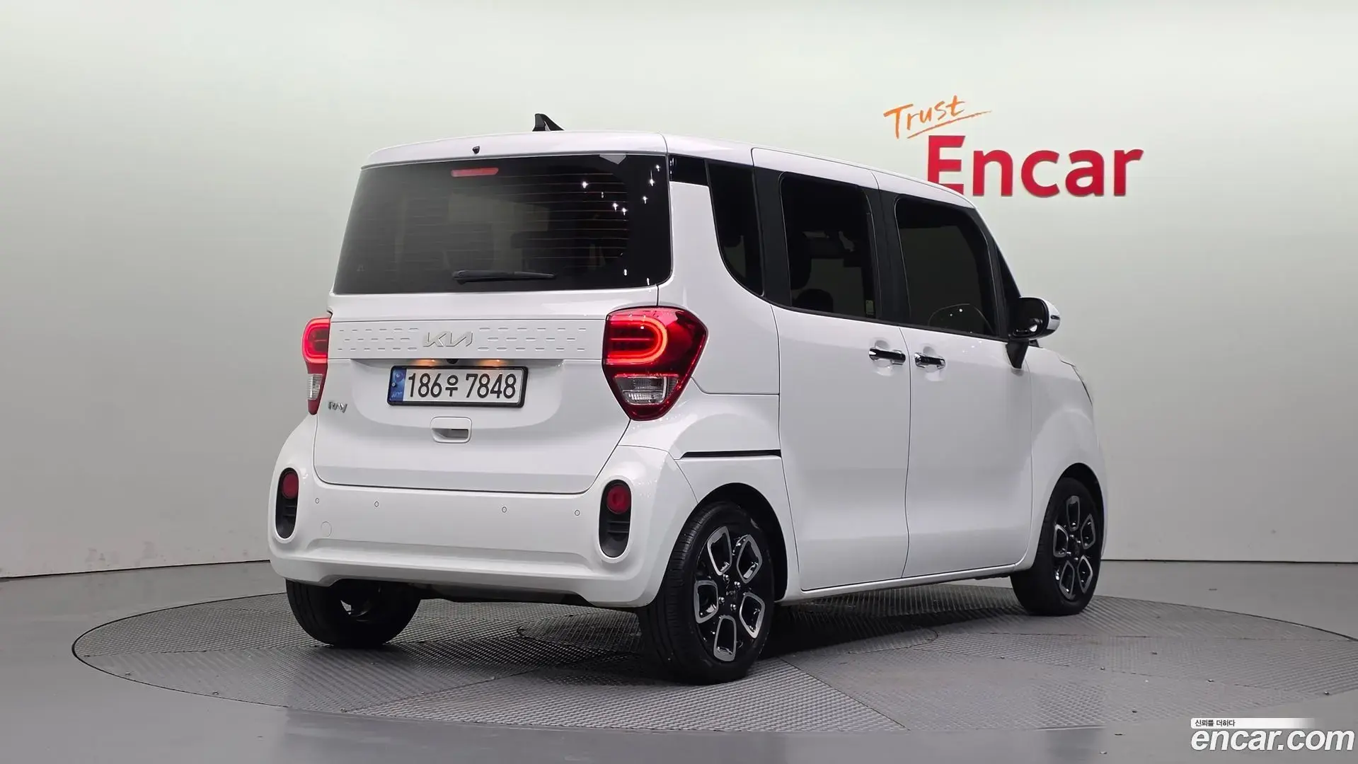 Main__Slider__Photo:RAY Kia 2022.4-1