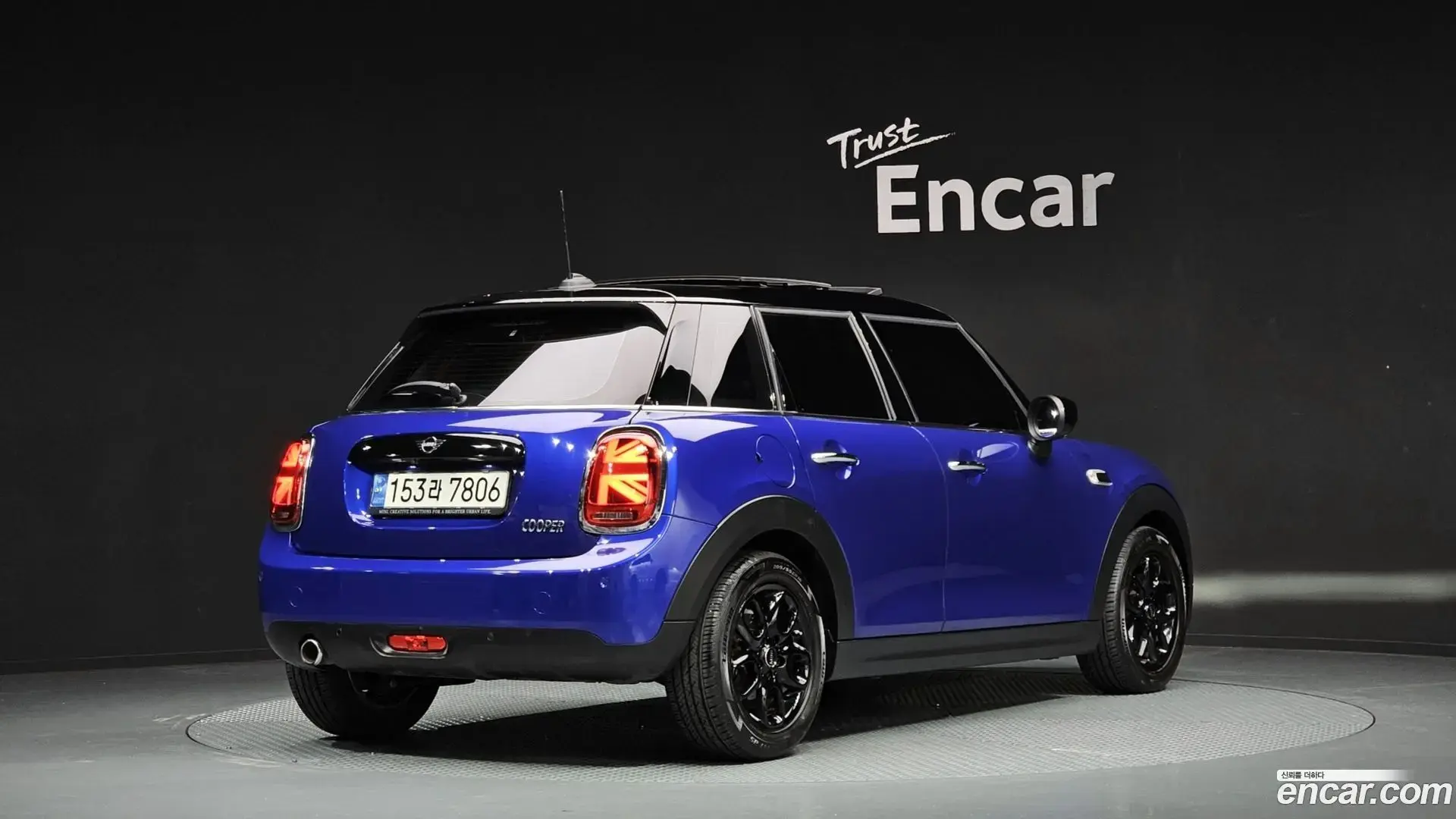 Main__Slider__Photo:Cooper Mini 2021.5-1