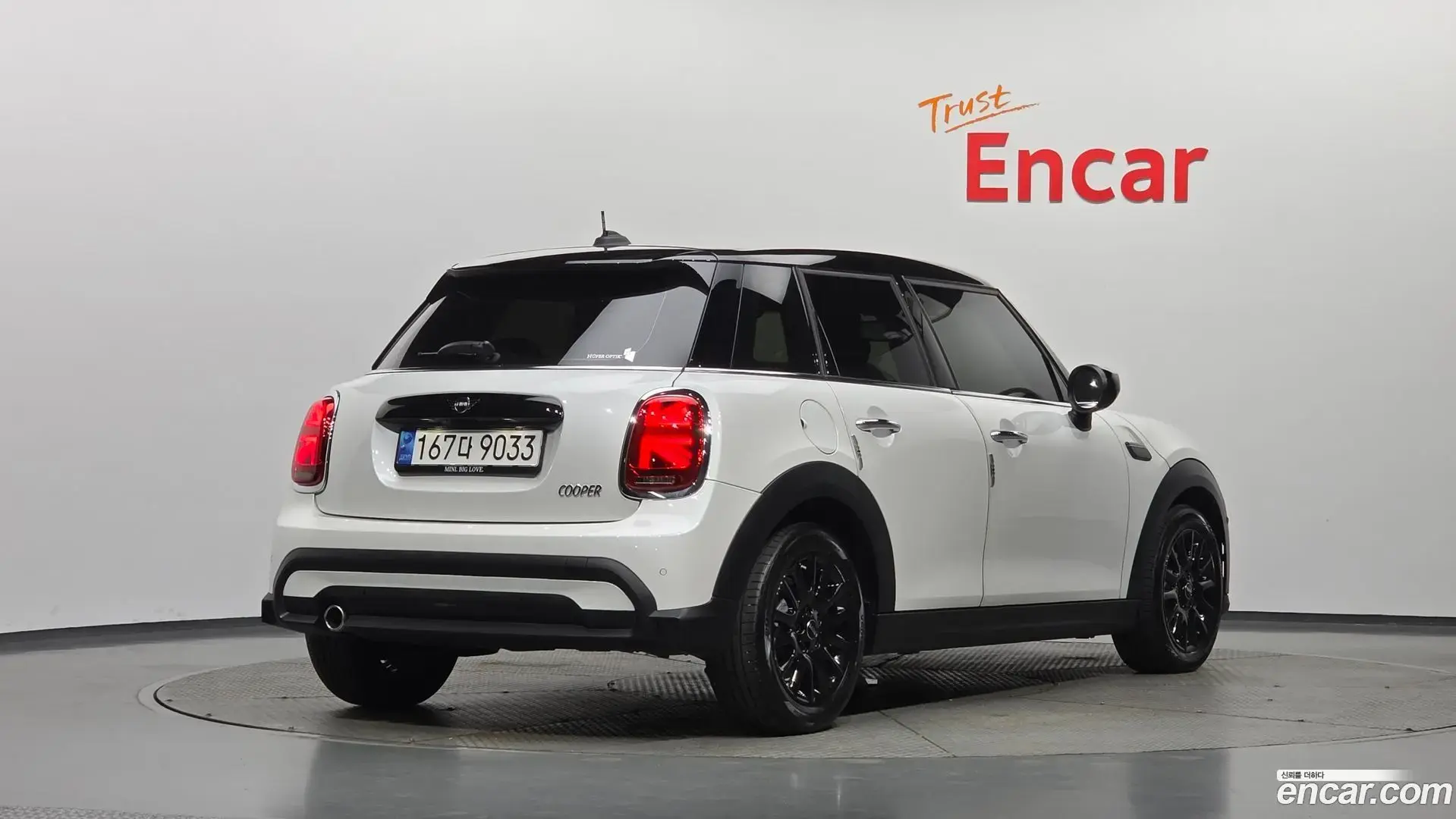 Main__Slider__Photo:Cooper Mini 2023.5-1