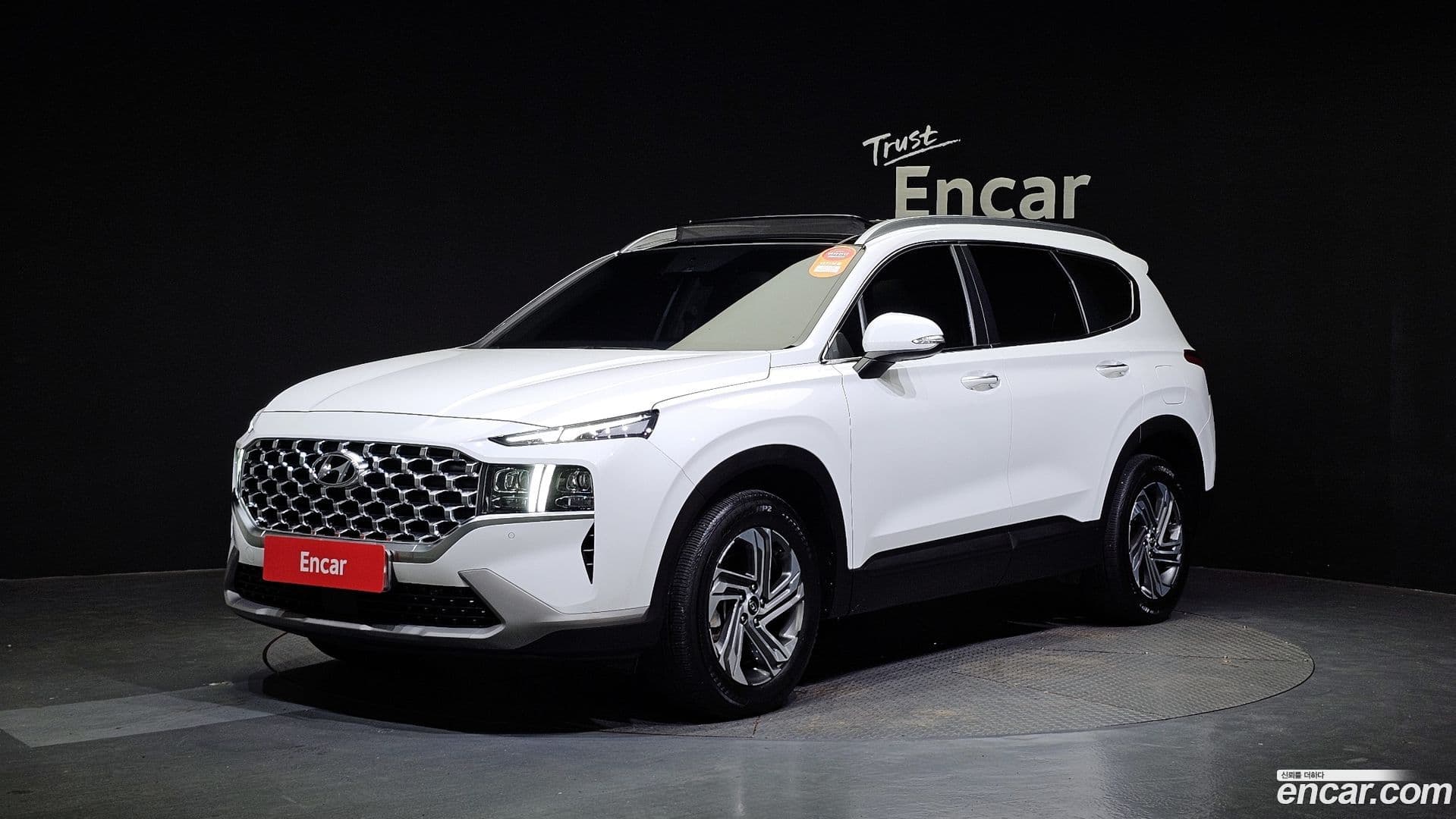 Main__Slider__Photo:Santafe Hyundai 2020.7-0