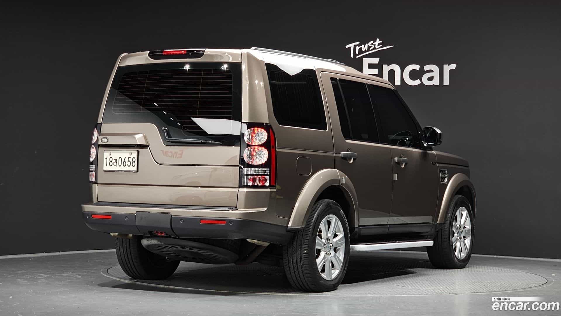 Discovery Land Rover 2015.10-OUTER-002