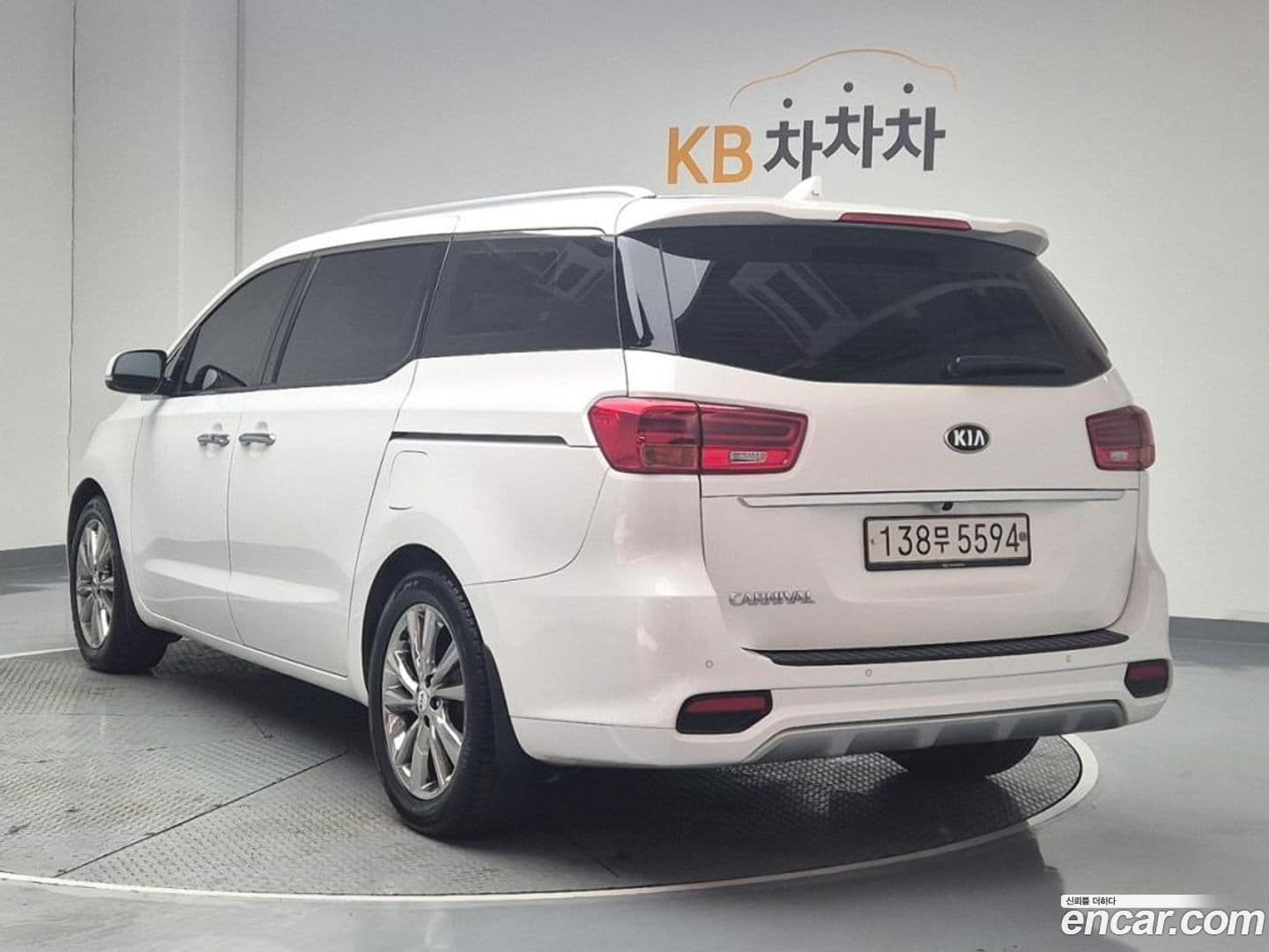 Main__Slider__Photo:Canival Kia 2019.2-0