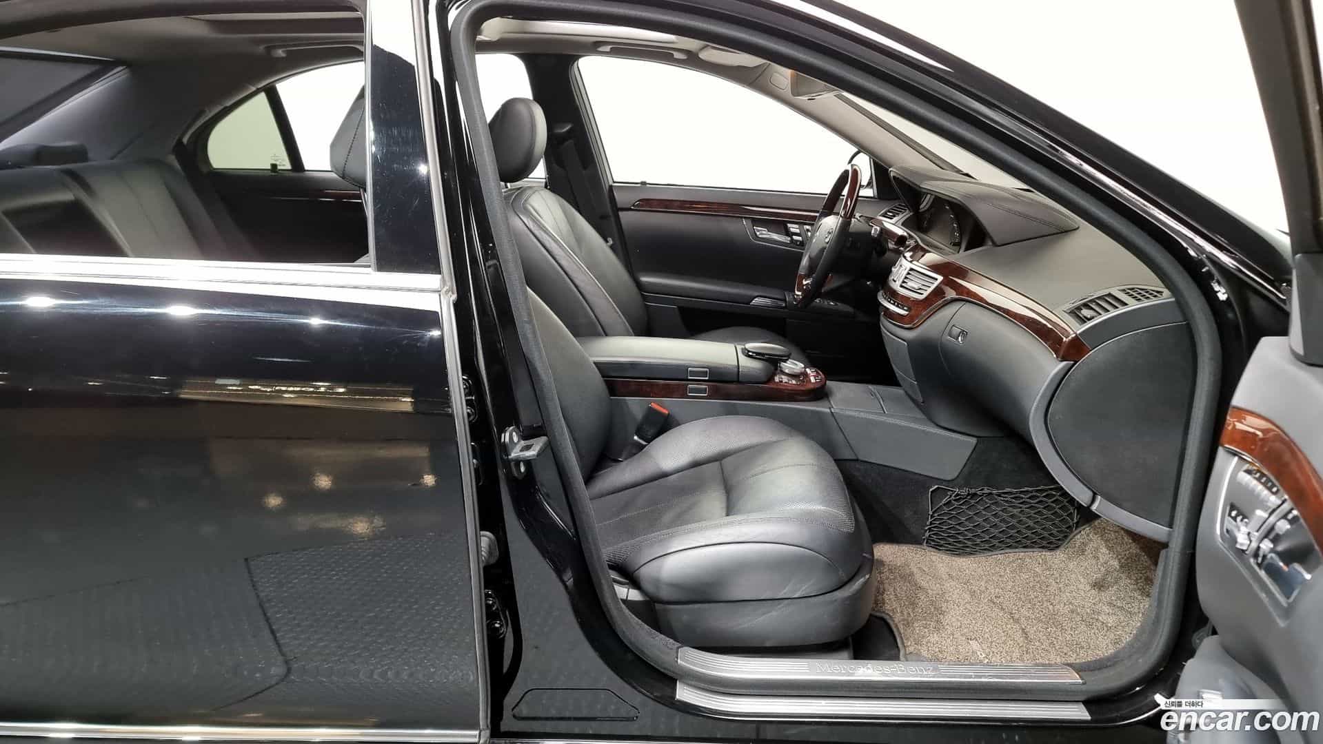 S-Class Mercedes-Benz 2006.9-OPTION-015