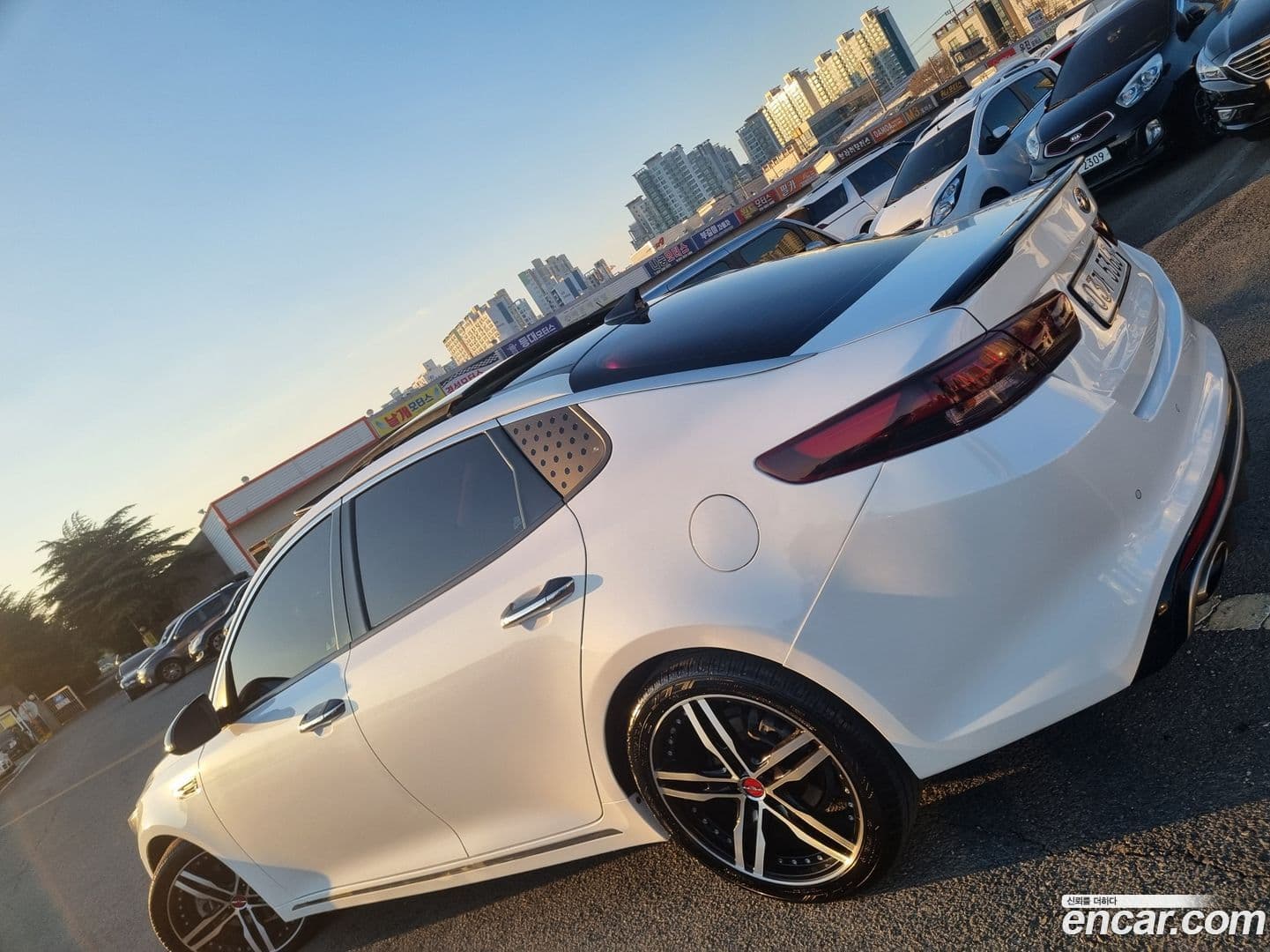 Main__Slider__Photo:K5 Kia 2016.2-0