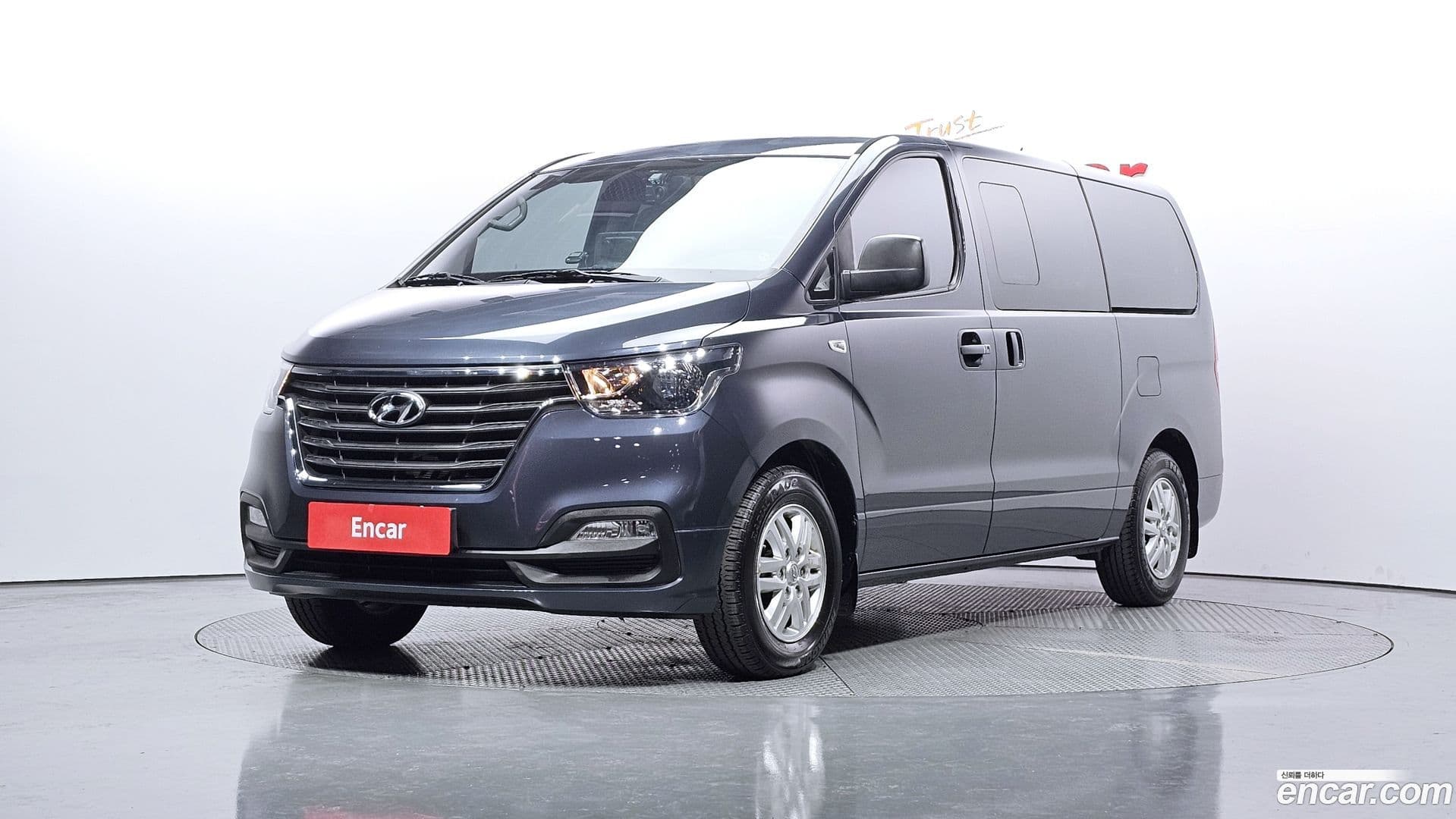 Main__Slider__Photo:Starex Hyundai 2018.0-0