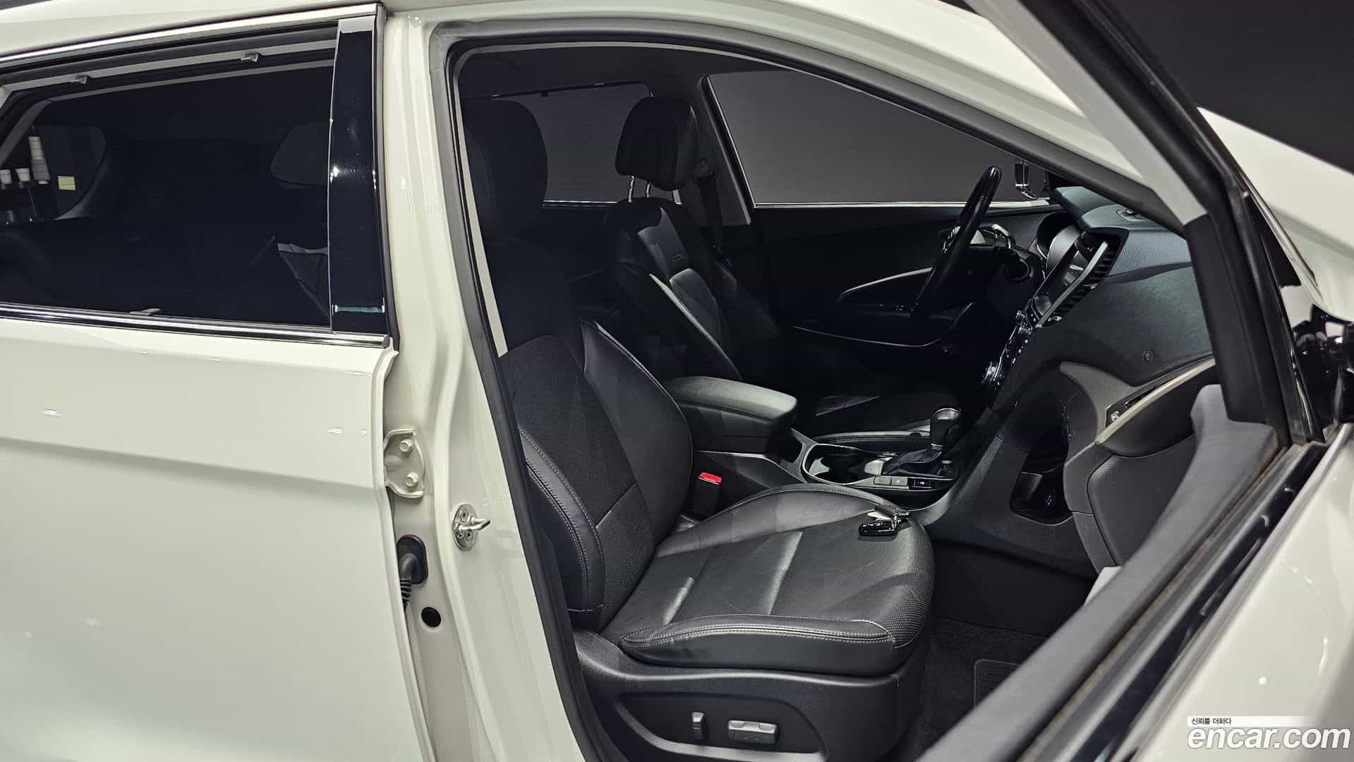 Maxcruz Hyundai 2017.9-INNER-010