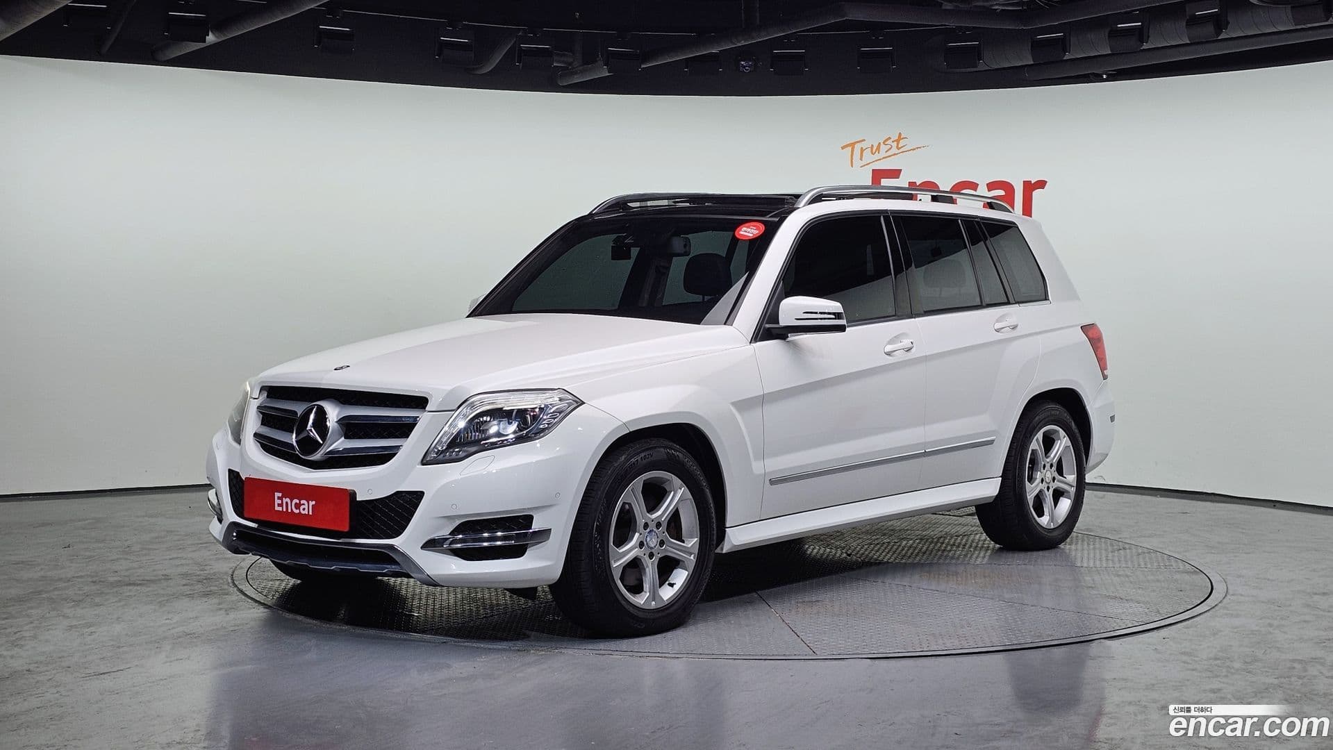 Main__Slider__Photo:GLK-Class Mercedes-Benz 2013.3-0