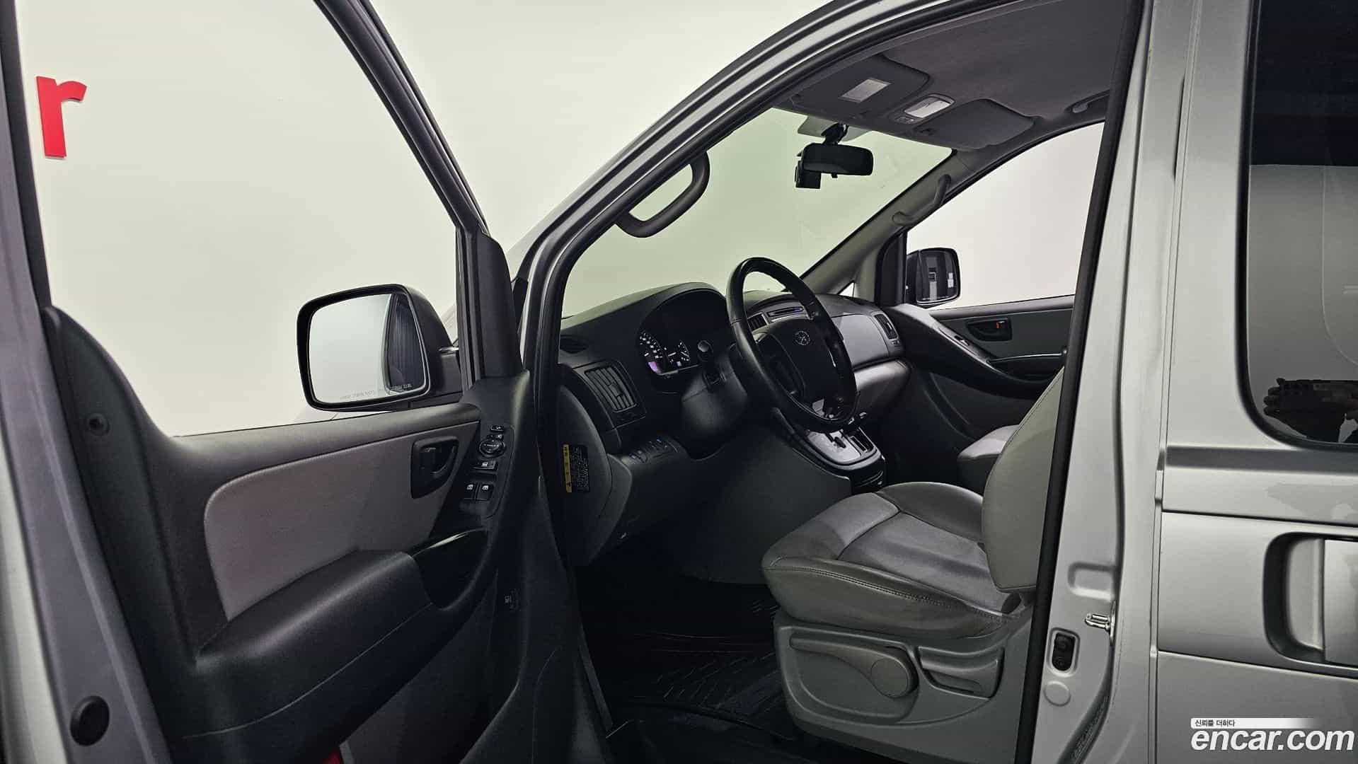 Starex Hyundai 2020.5-INNER-010