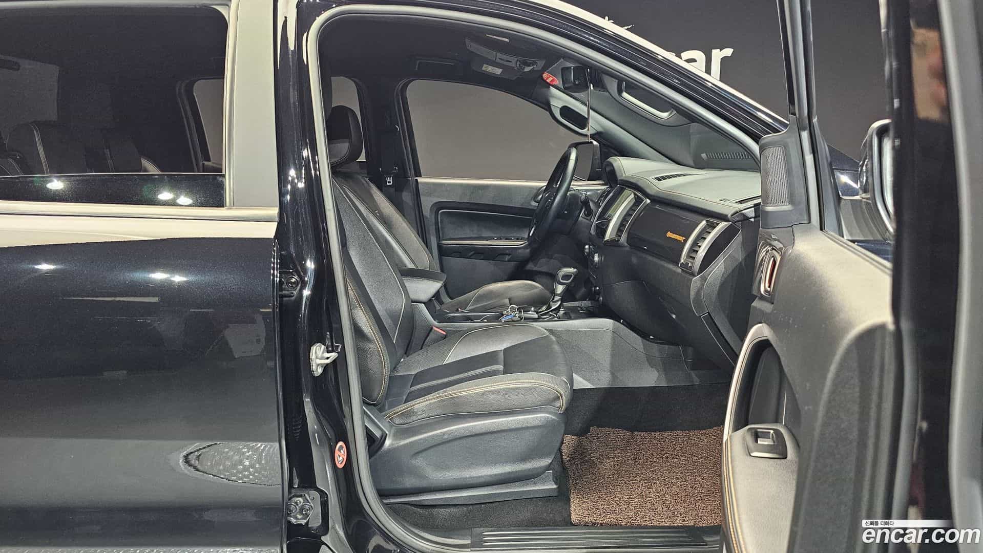 Ranger Ford 2021.5-INNER-010