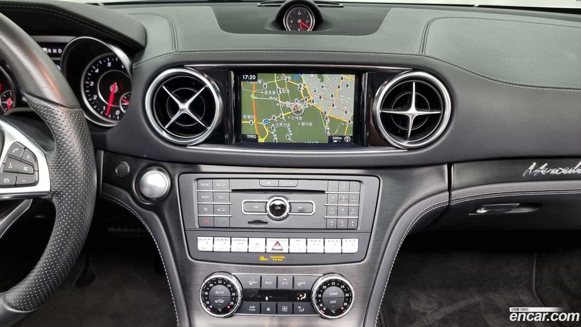 SL-Class Mercedes-Benz 2016.11-OPTION-017
