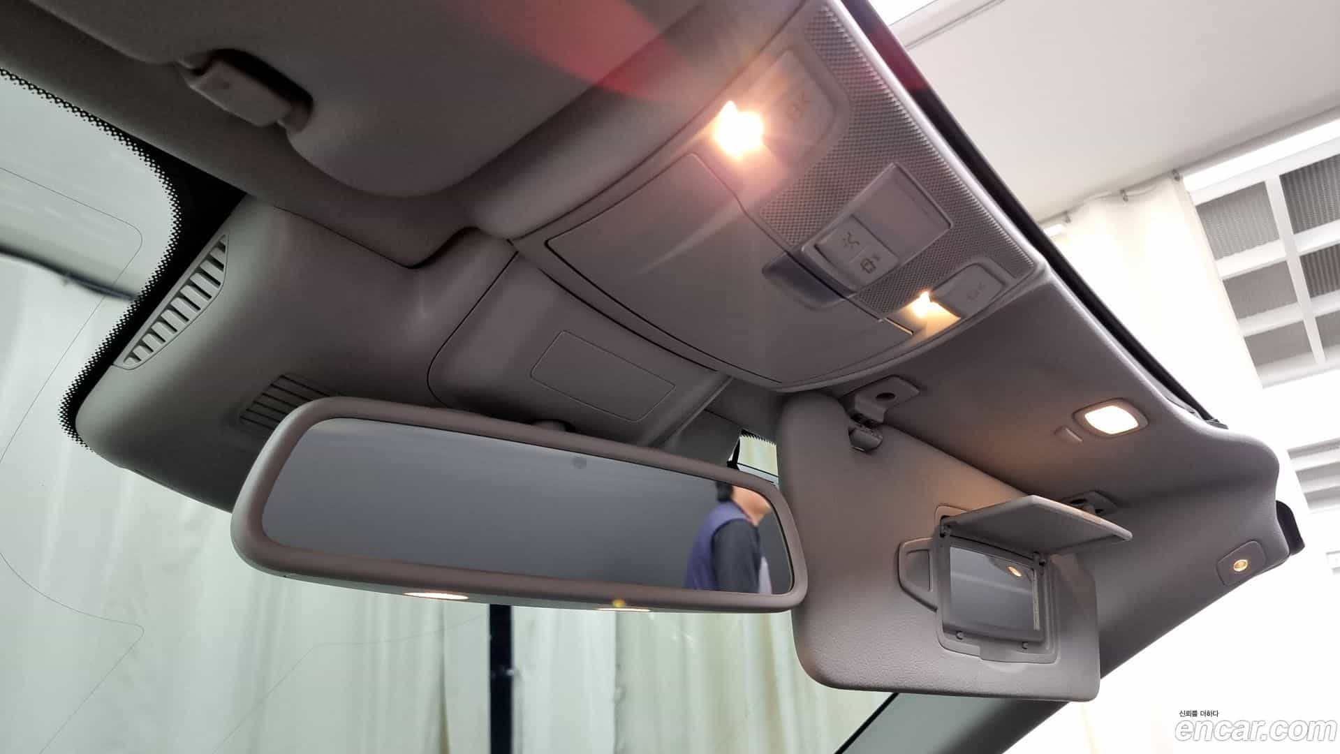 SL-Class Mercedes-Benz 2016.11-OPTION-023
