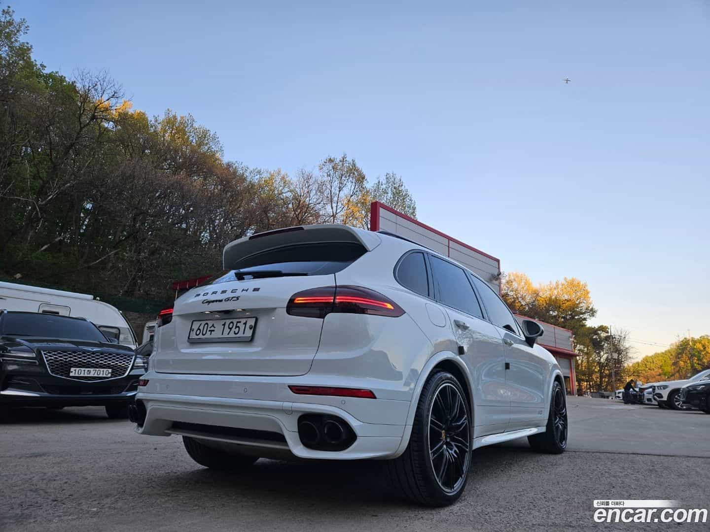 Cayenne Porsche 2018.2-OUTER-006