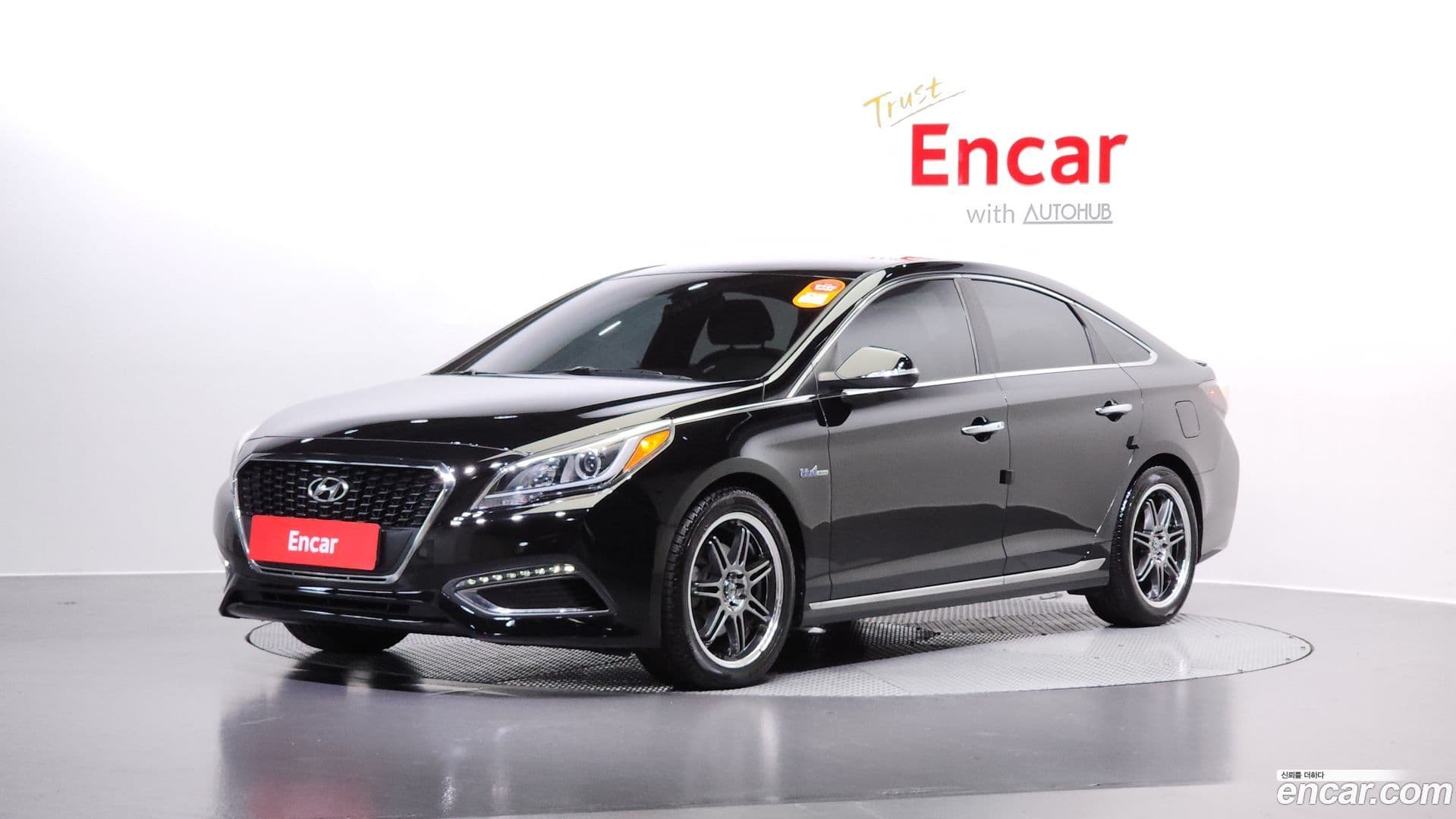 Main__Slider__Photo:Sonata Hyundai 2016.11-0