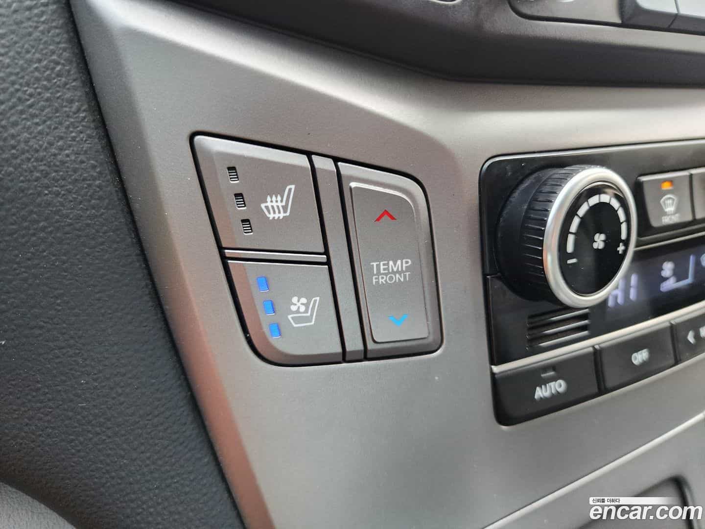 Starex Hyundai 2020.2-OPTION-024