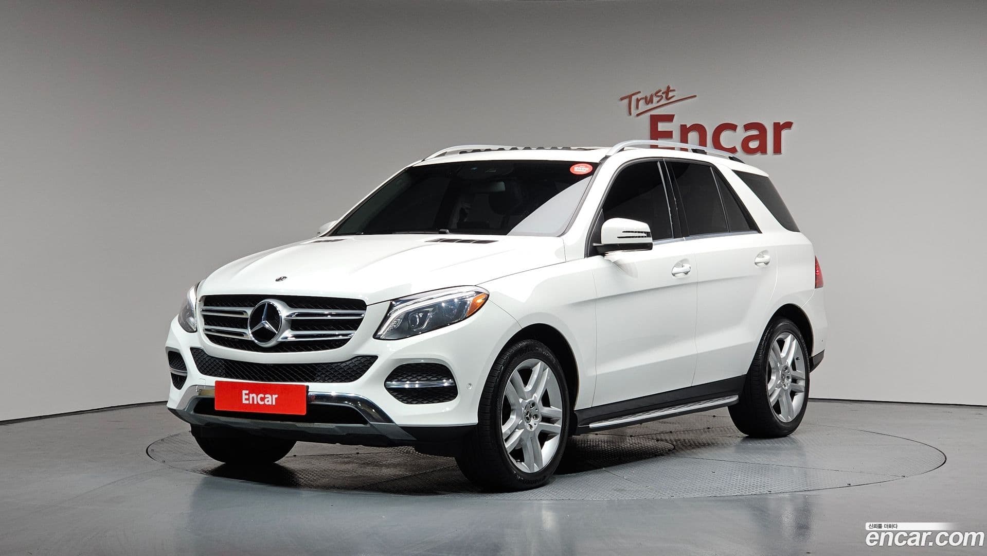 Main__Slider__Photo:GLE-Class Mercedes-Benz 2018.10-0