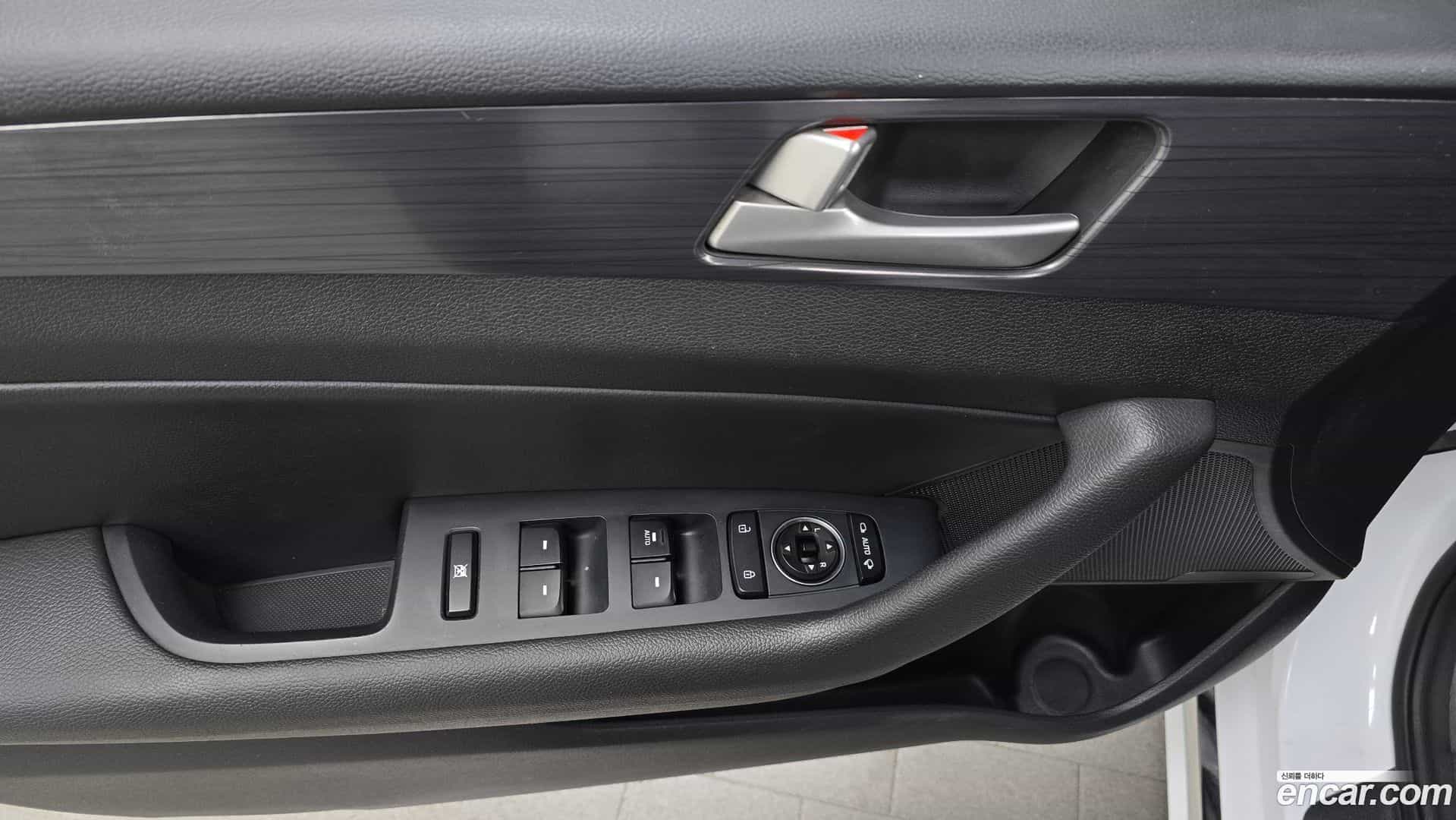 Sonata Hyundai 2017.9-OPTION-021