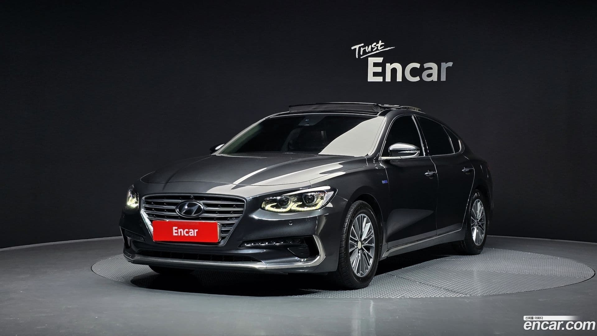 Main__Slider__Photo:Grandeur Hyundai 2019.2-0