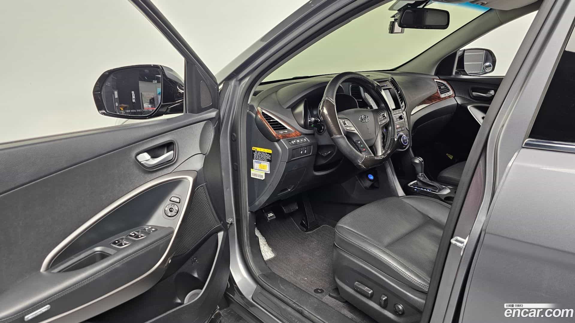 Santafe Hyundai 2016.1-INNER-010
