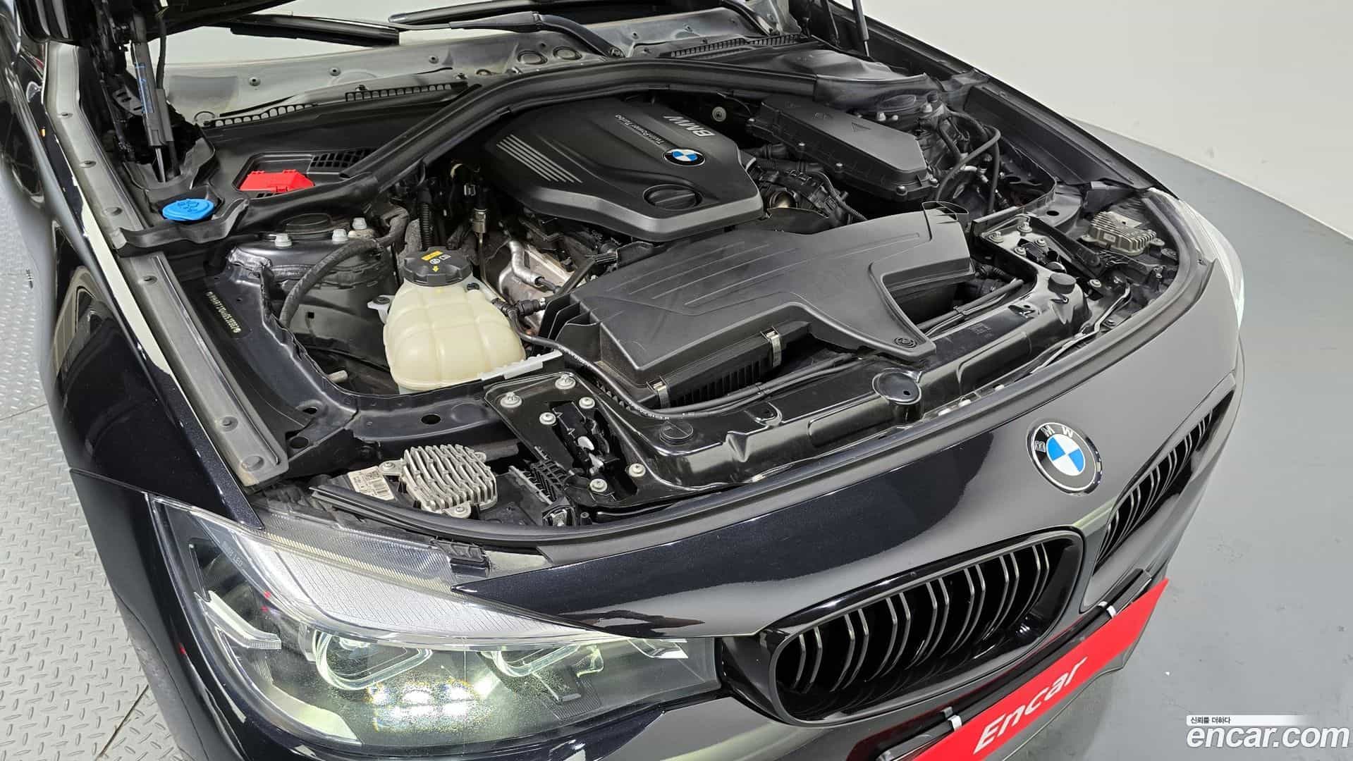 Gran Turismo BMW 2017.3-INNER-006