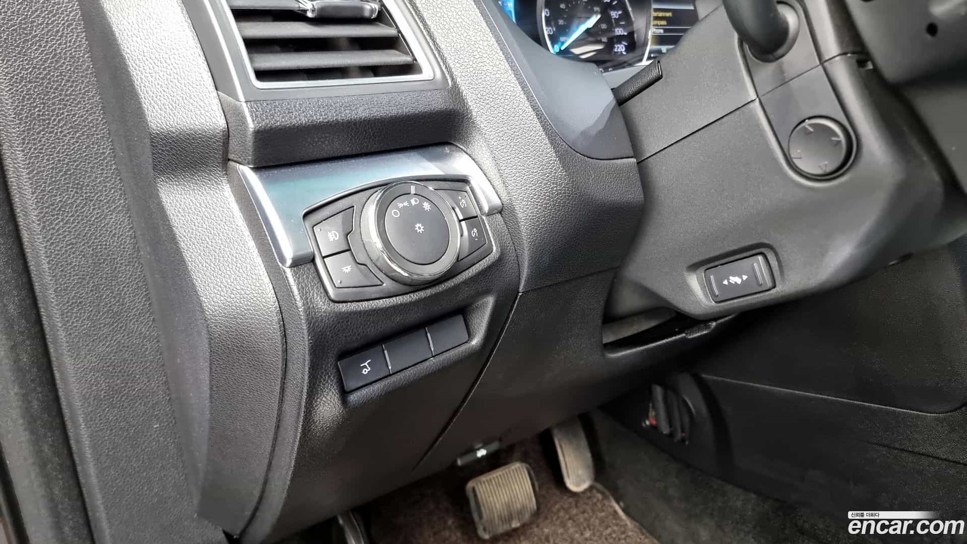 Explorer Ford 2017.4-OPTION-021