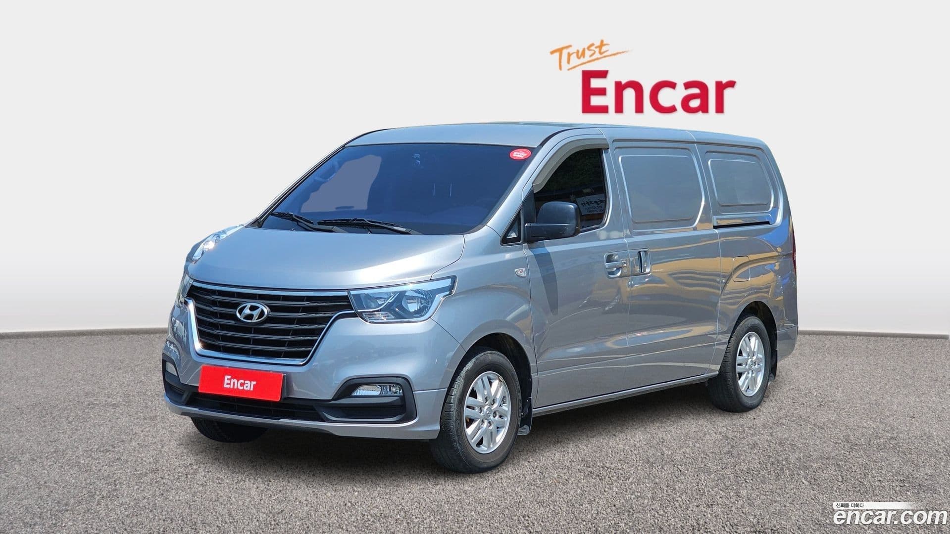 Main__Slider__Photo:Starex Hyundai 2018.2-0
