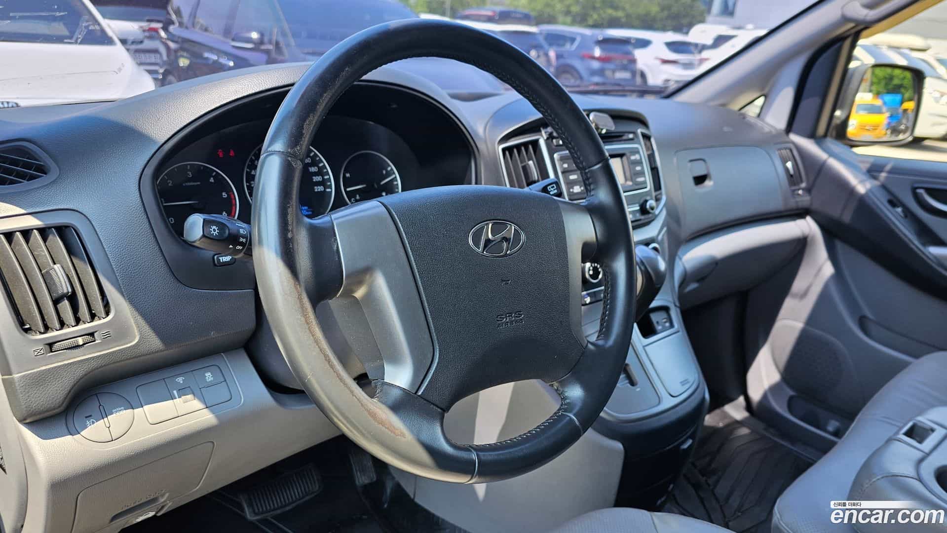Starex Hyundai 2018.2-OPTION-016