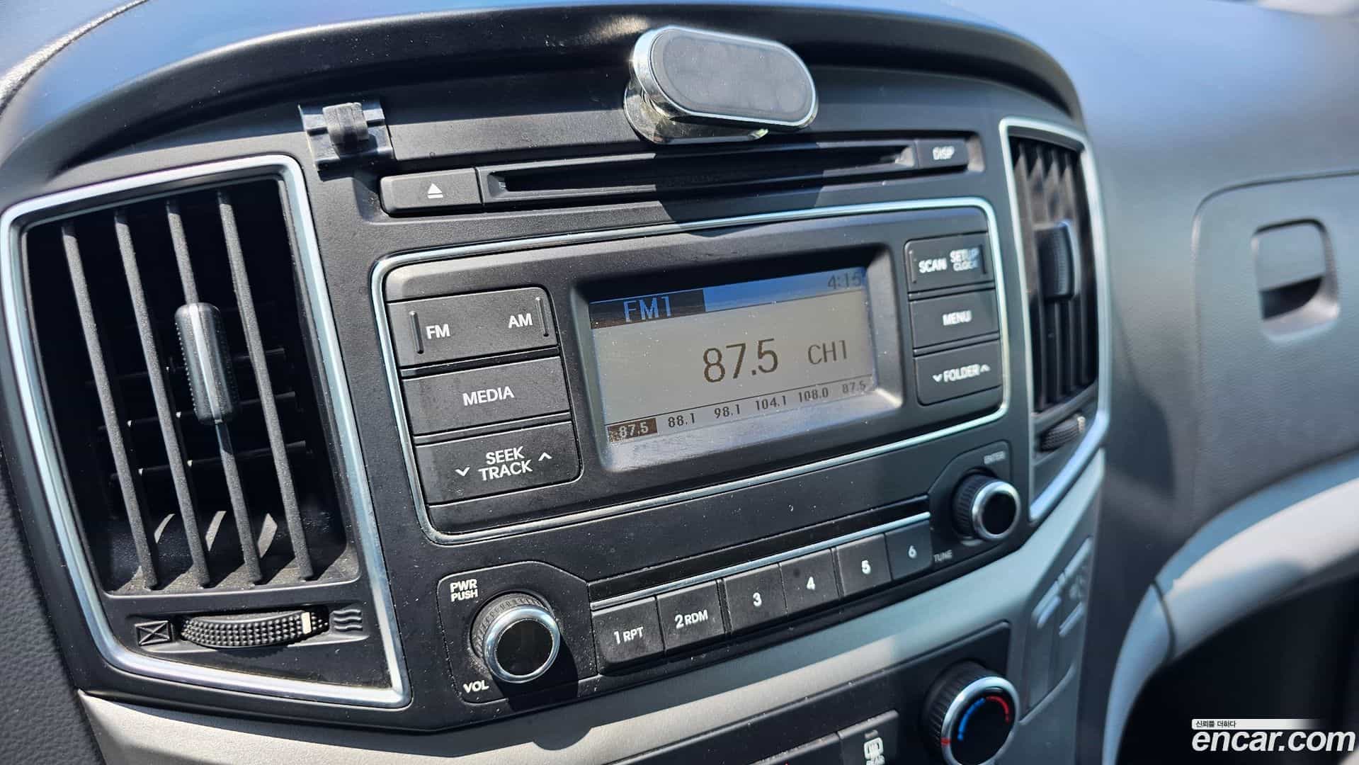 Starex Hyundai 2018.2-OPTION-019