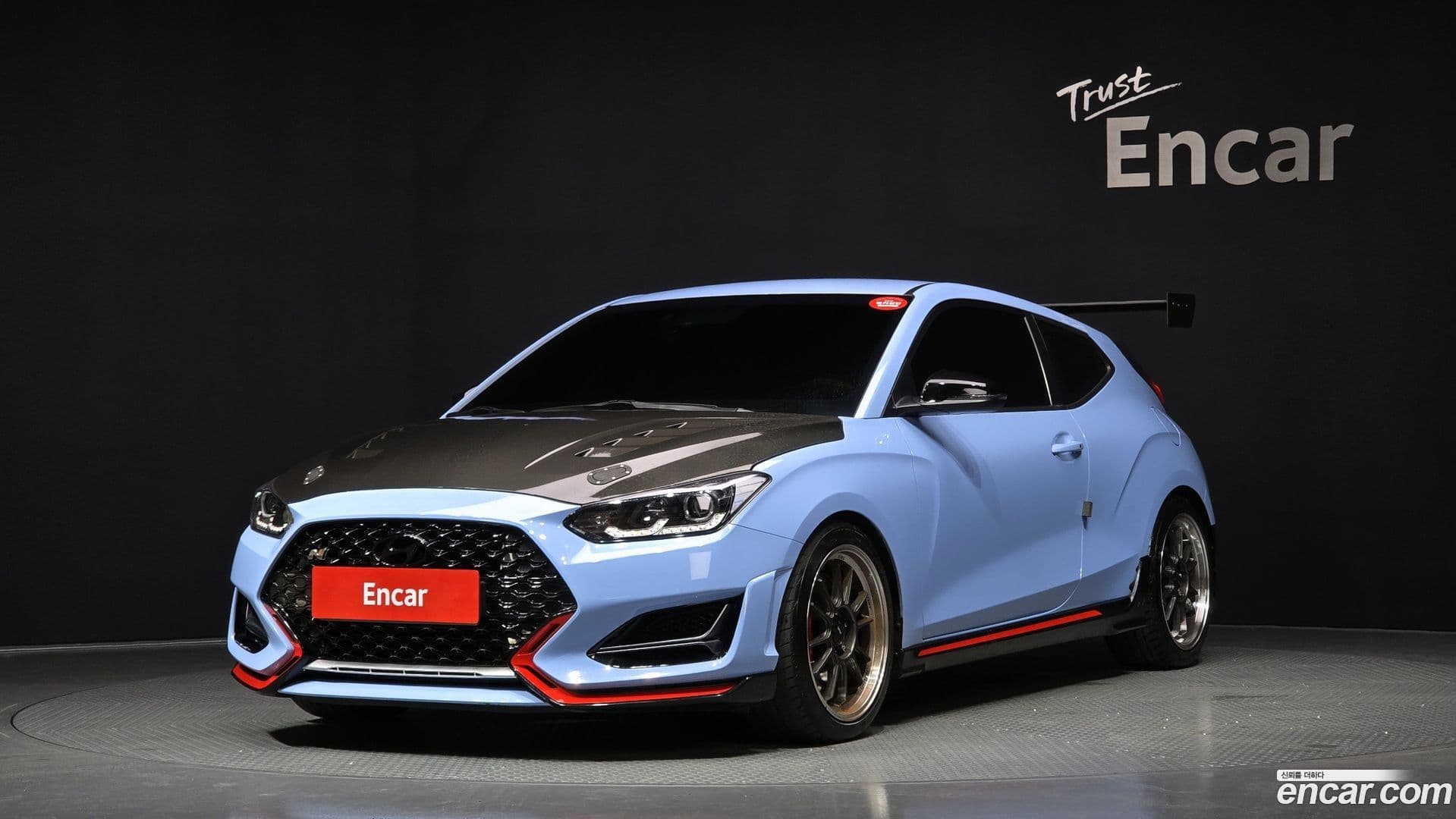 Main__Slider__Photo:Veloster Hyundai 2021.8-0