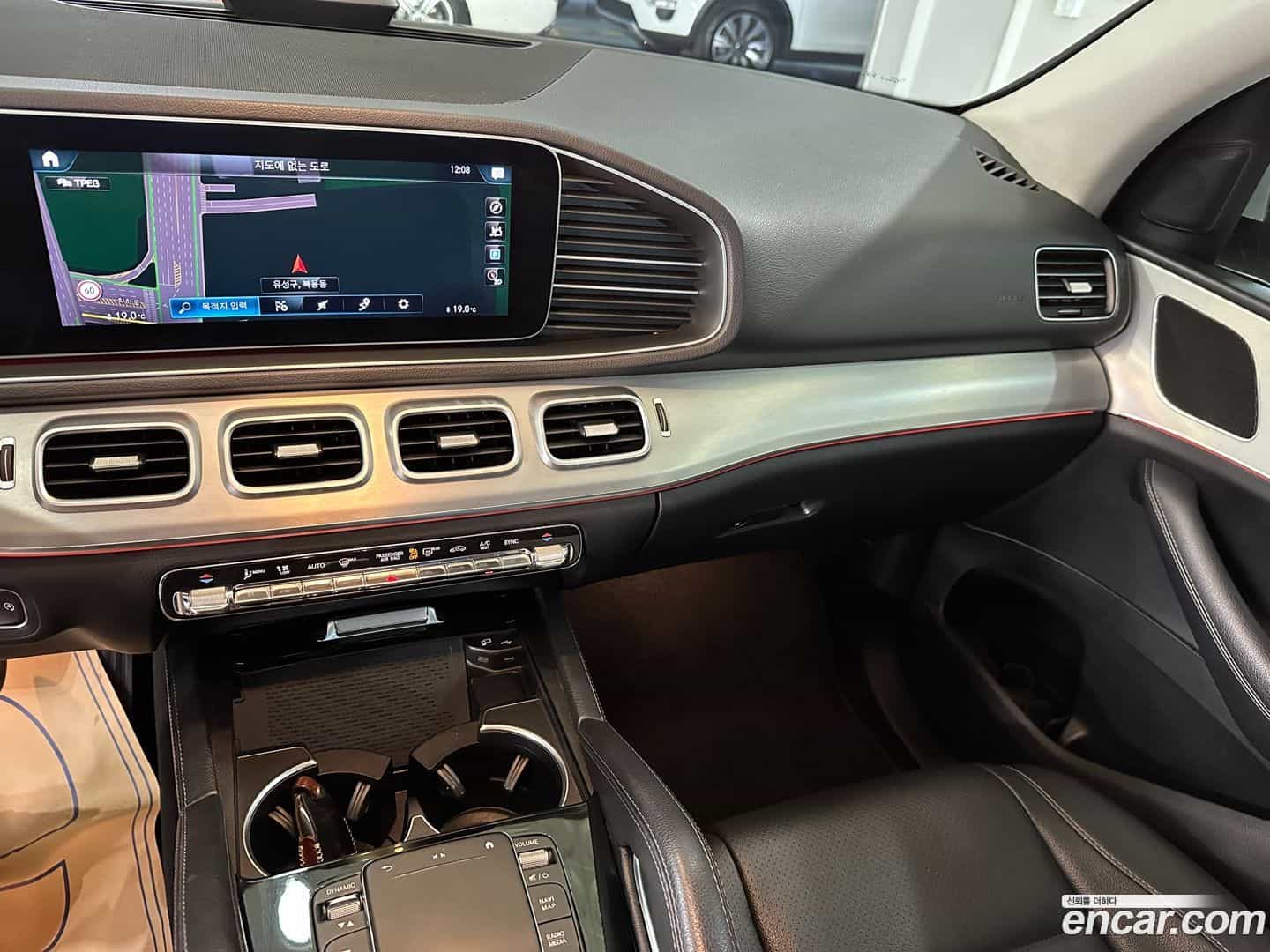 GLE-Class Mercedes-Benz 2019.11-OPTION-015