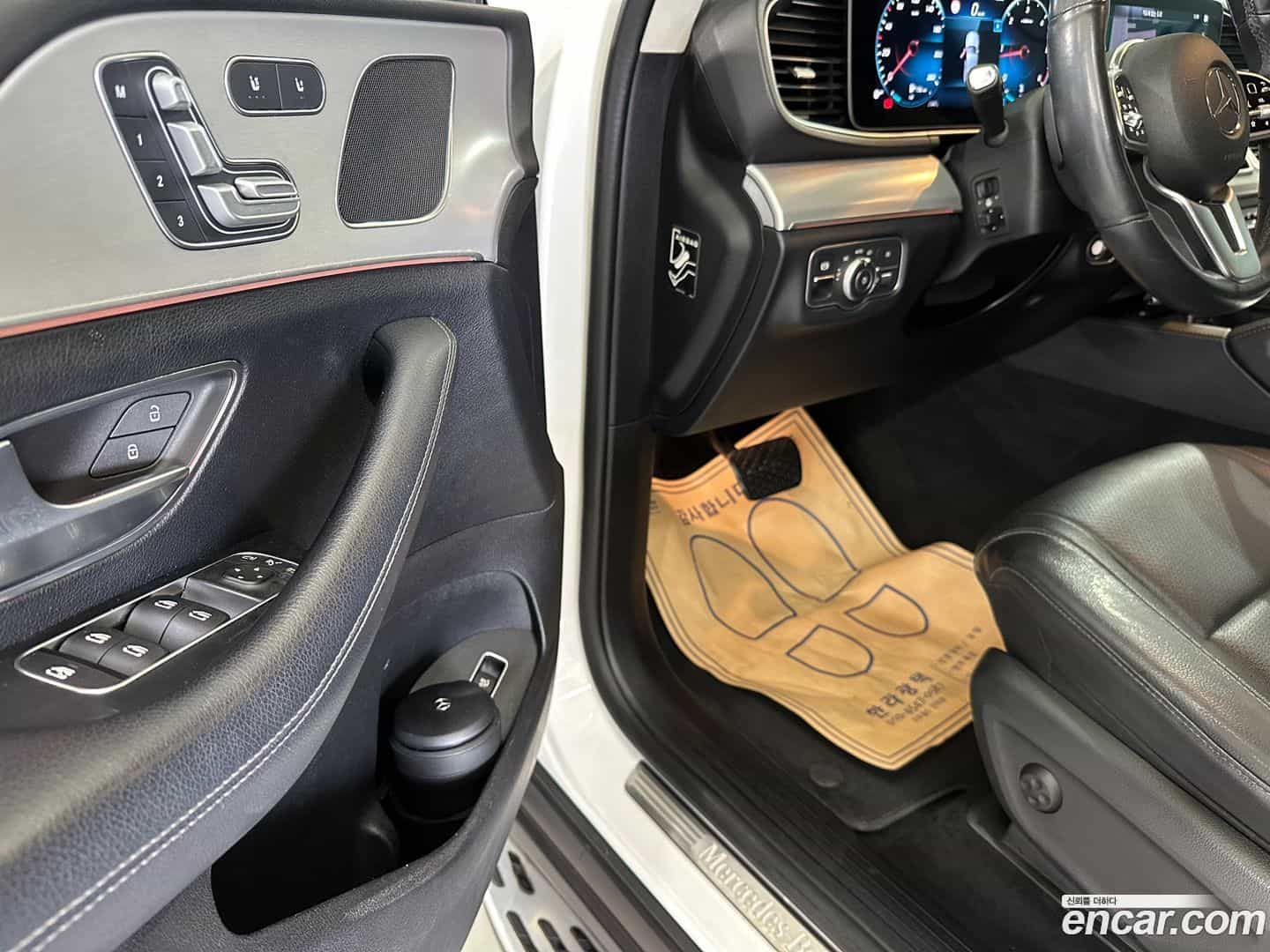 GLE-Class Mercedes-Benz 2019.11-OPTION-020