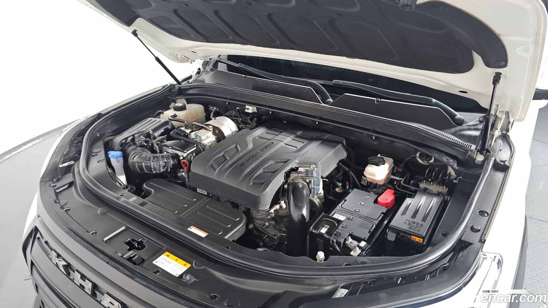 Rexton KG Mobility 2022.8-INNER-006