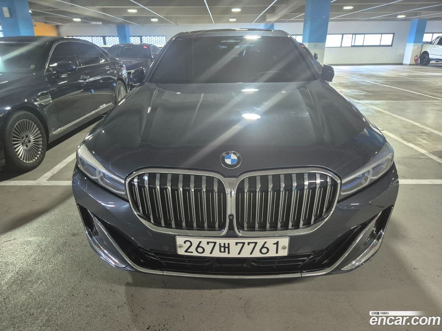 Main__Slider__Photo:7-Series BMW 2020.6-0