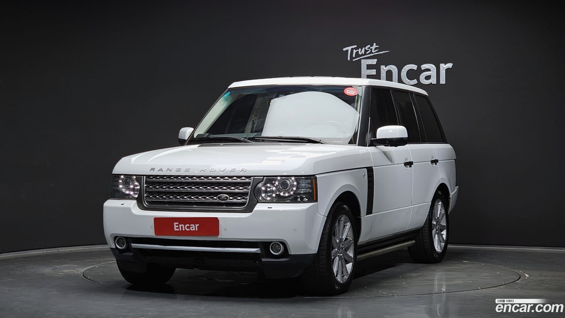 Main__Slider__Photo:Range Rover Land Rover 2011.7-0