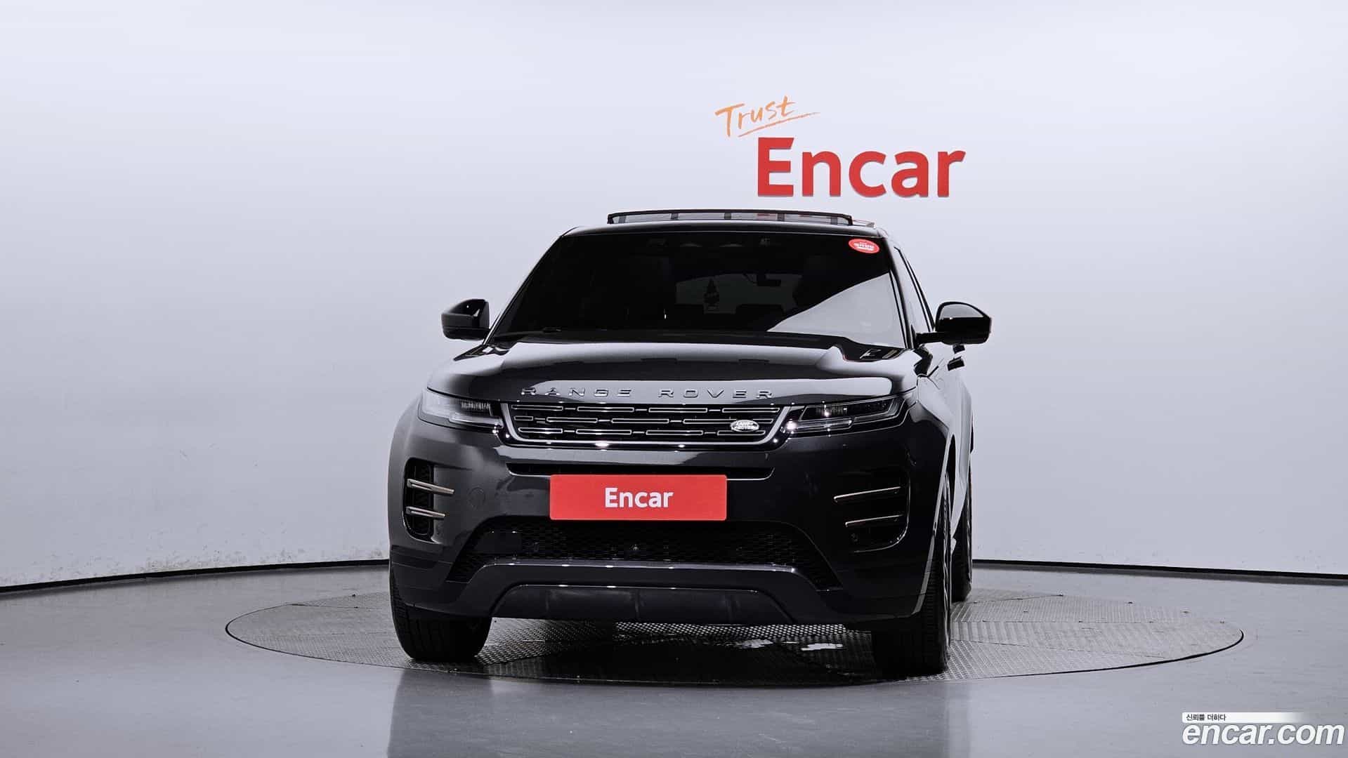 Range Rover Evoque Land Rover 2024.8-OUTER-003