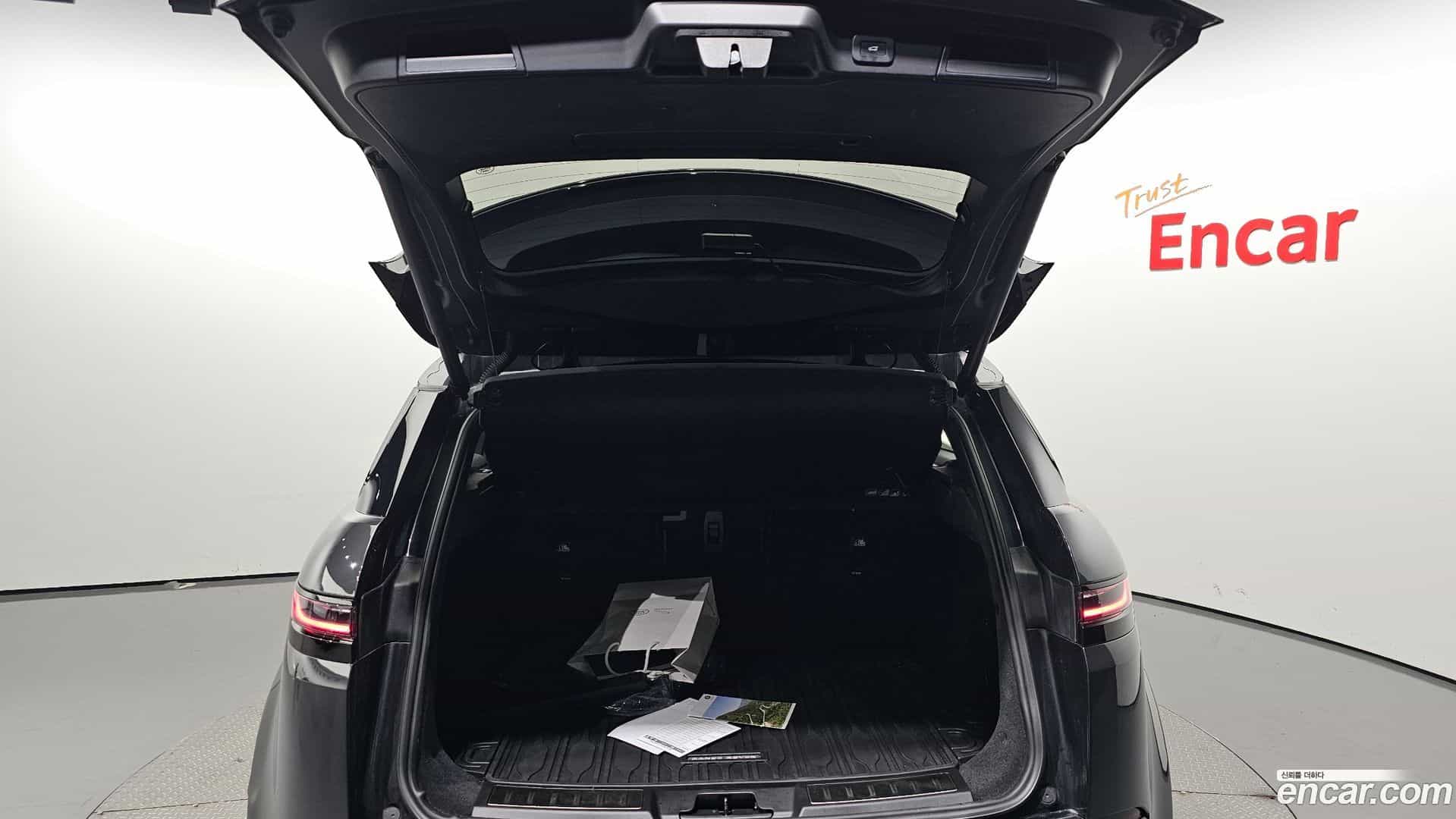 Range Rover Evoque Land Rover 2024.8-OPTION-024