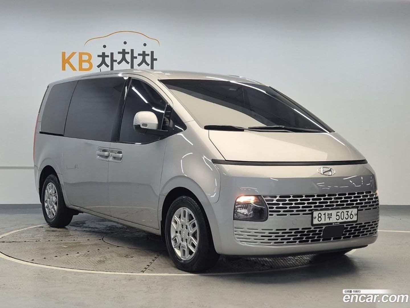 Main__Slider__Photo:Staria Hyundai 2021.6-0
