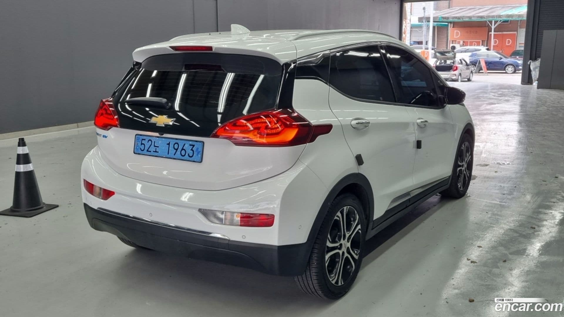 Main__Slider__Photo:Bolt EV Chevrolet 2019.11-0