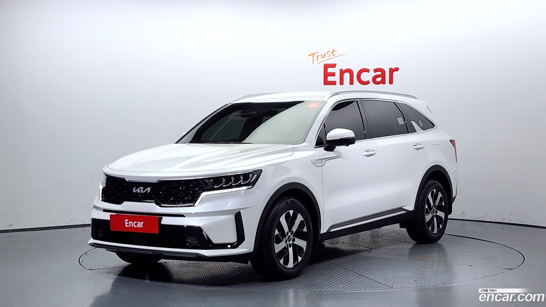 Main__Slider__Photo:Sorento Kia 2021.6-0