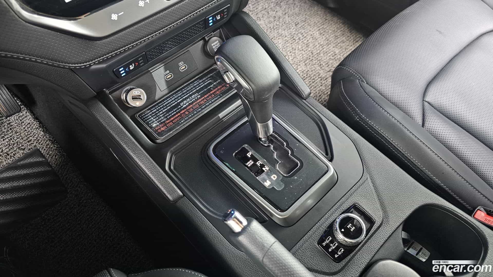 Rexton KG Mobility 2023.6-INNER-009