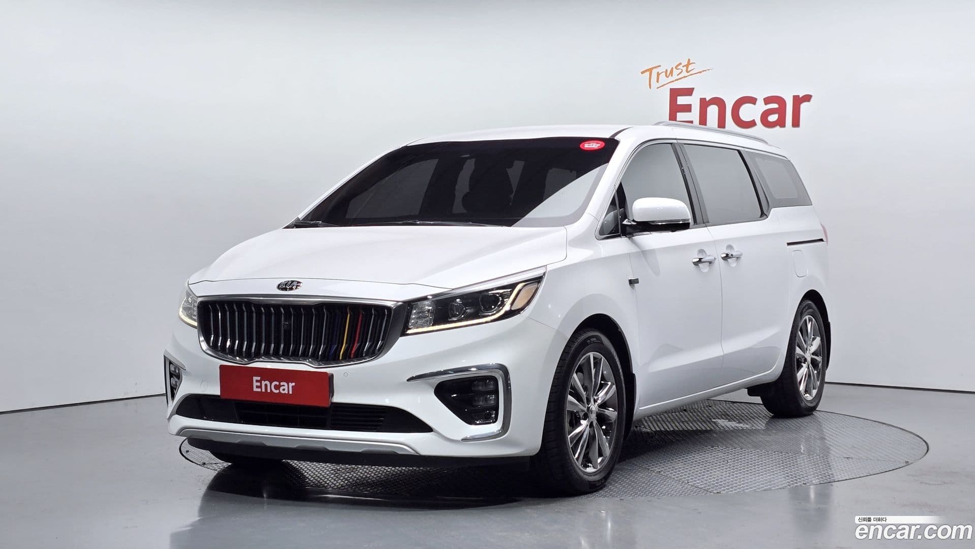 Main__Slider__Photo:Canival Kia 2018.5-0