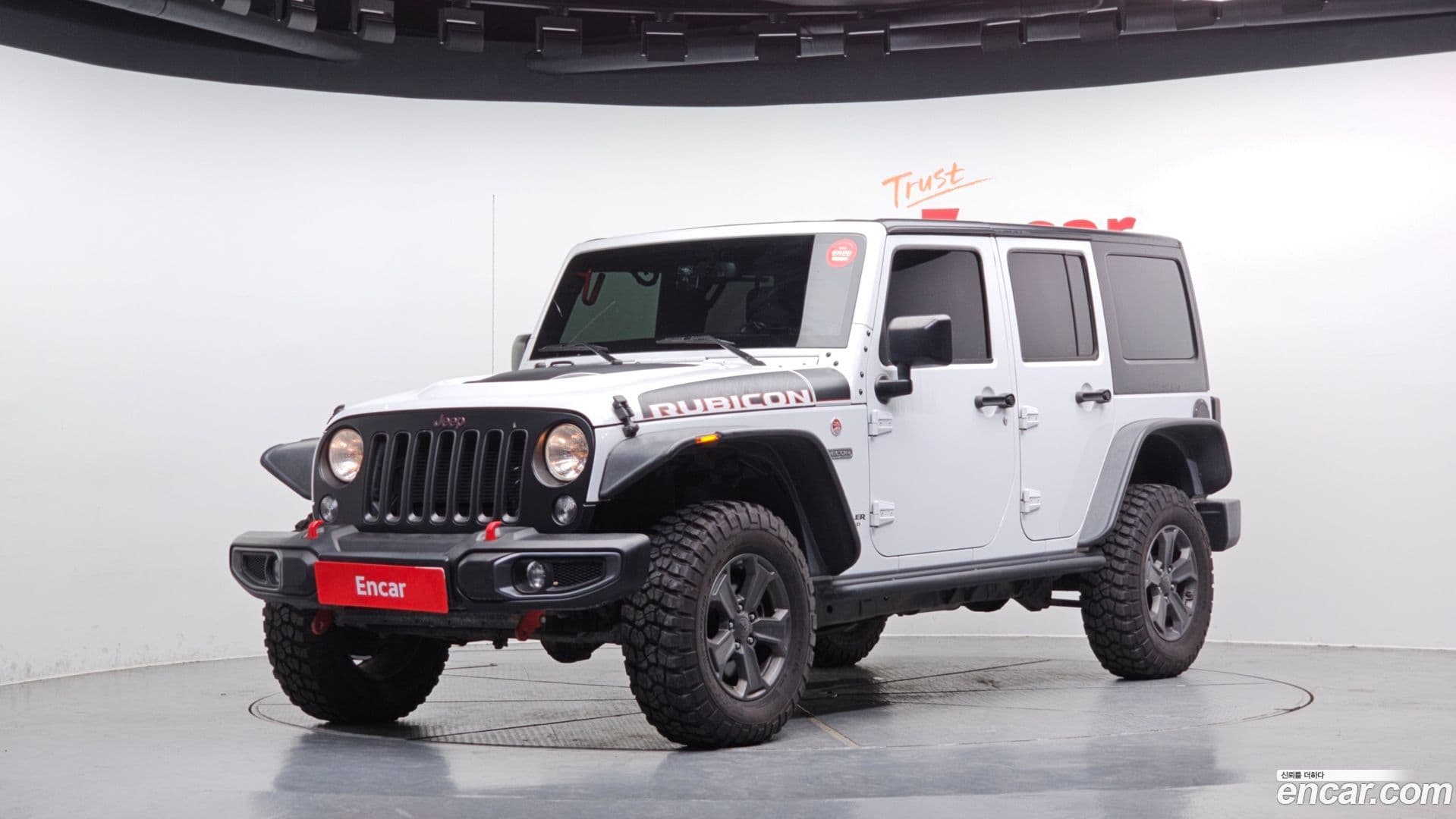 Main__Slider__Photo:Wrangler Jeep 2017.6-0