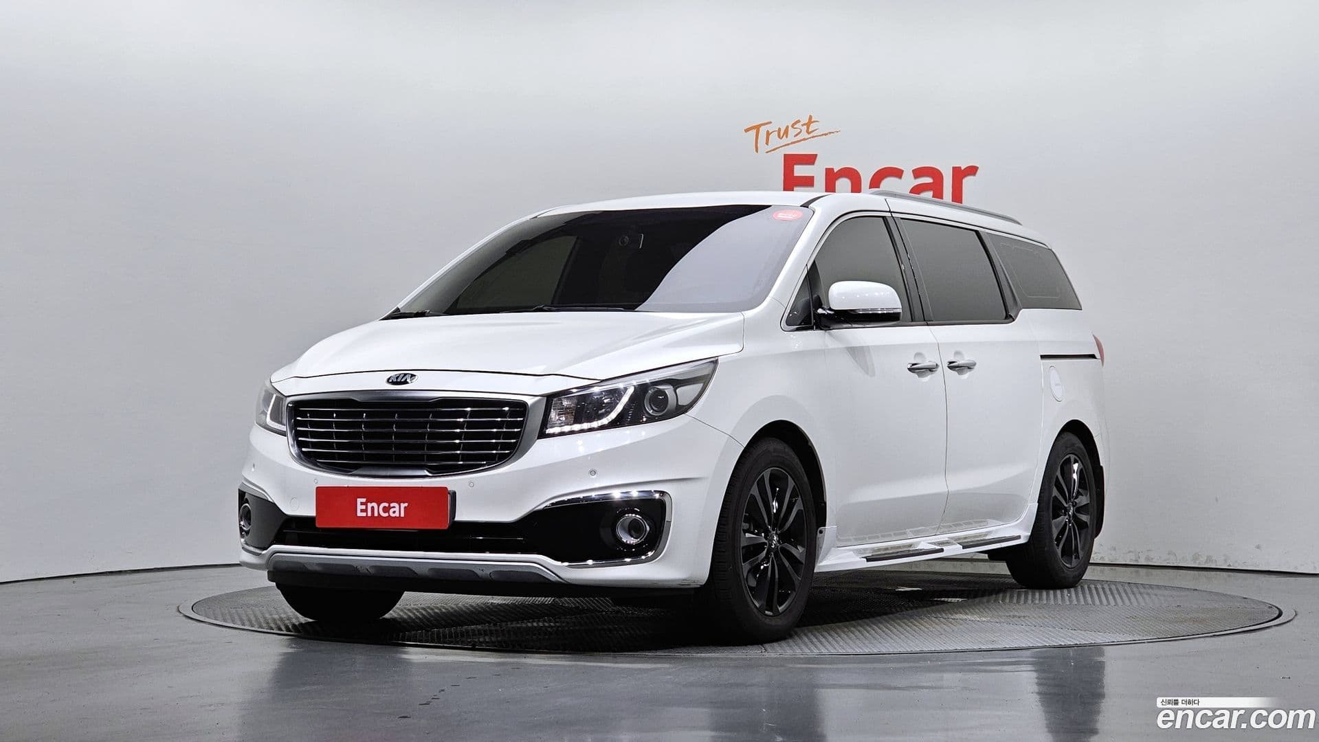 Main__Slider__Photo:Canival Kia 2015.1-0