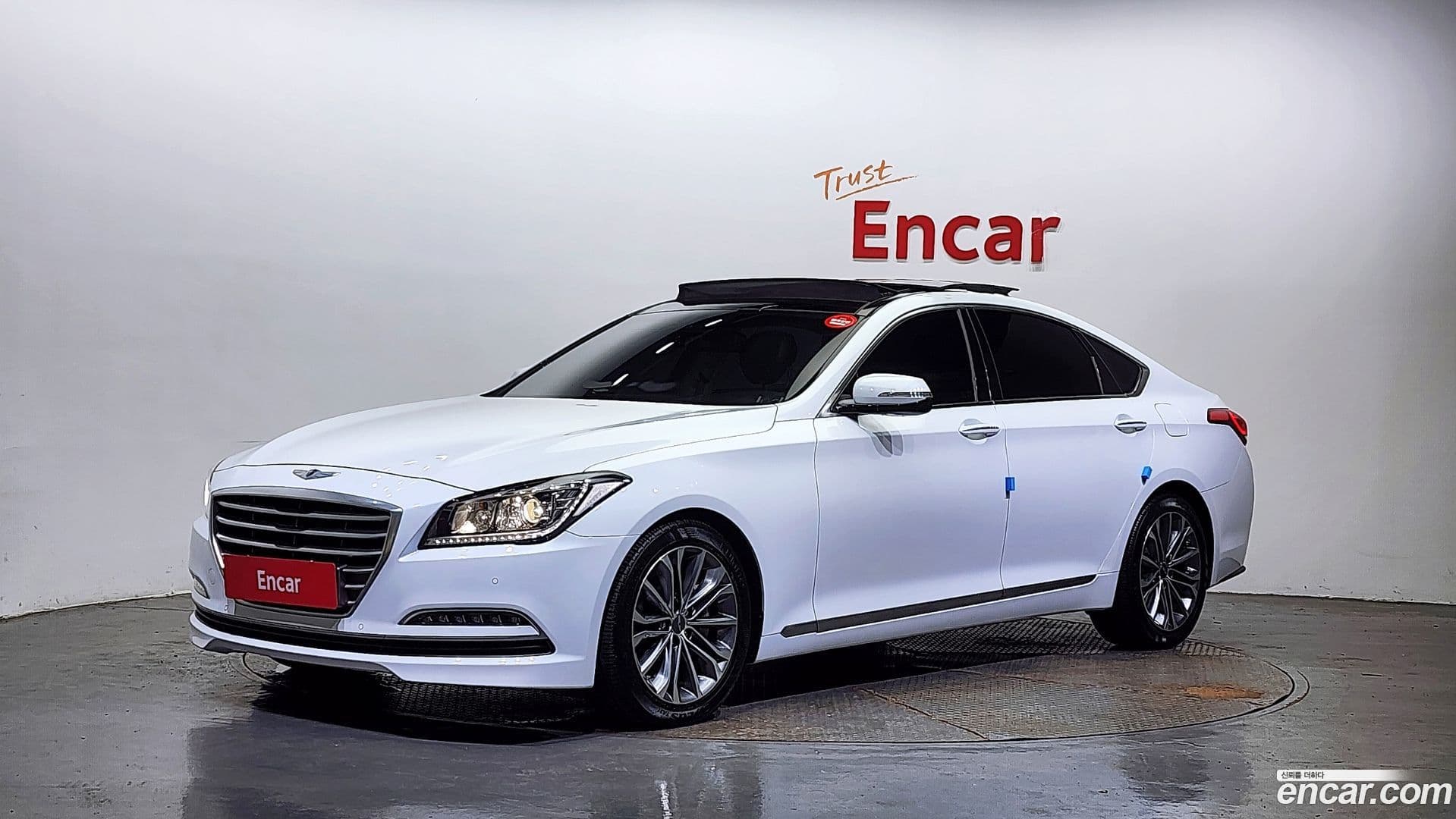 Main__Slider__Photo:Genesis Hyundai 2015.0-0