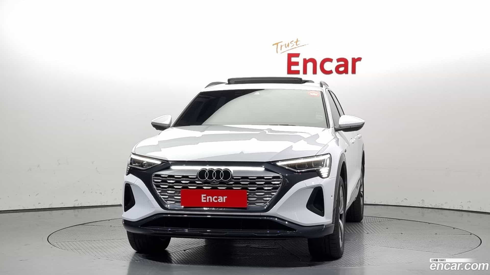 Q8 e-tron Audi 2024.5-OUTER-003
