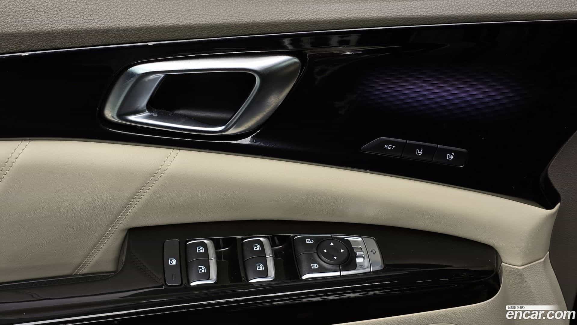 Canival Kia 2023.2-OPTION-021