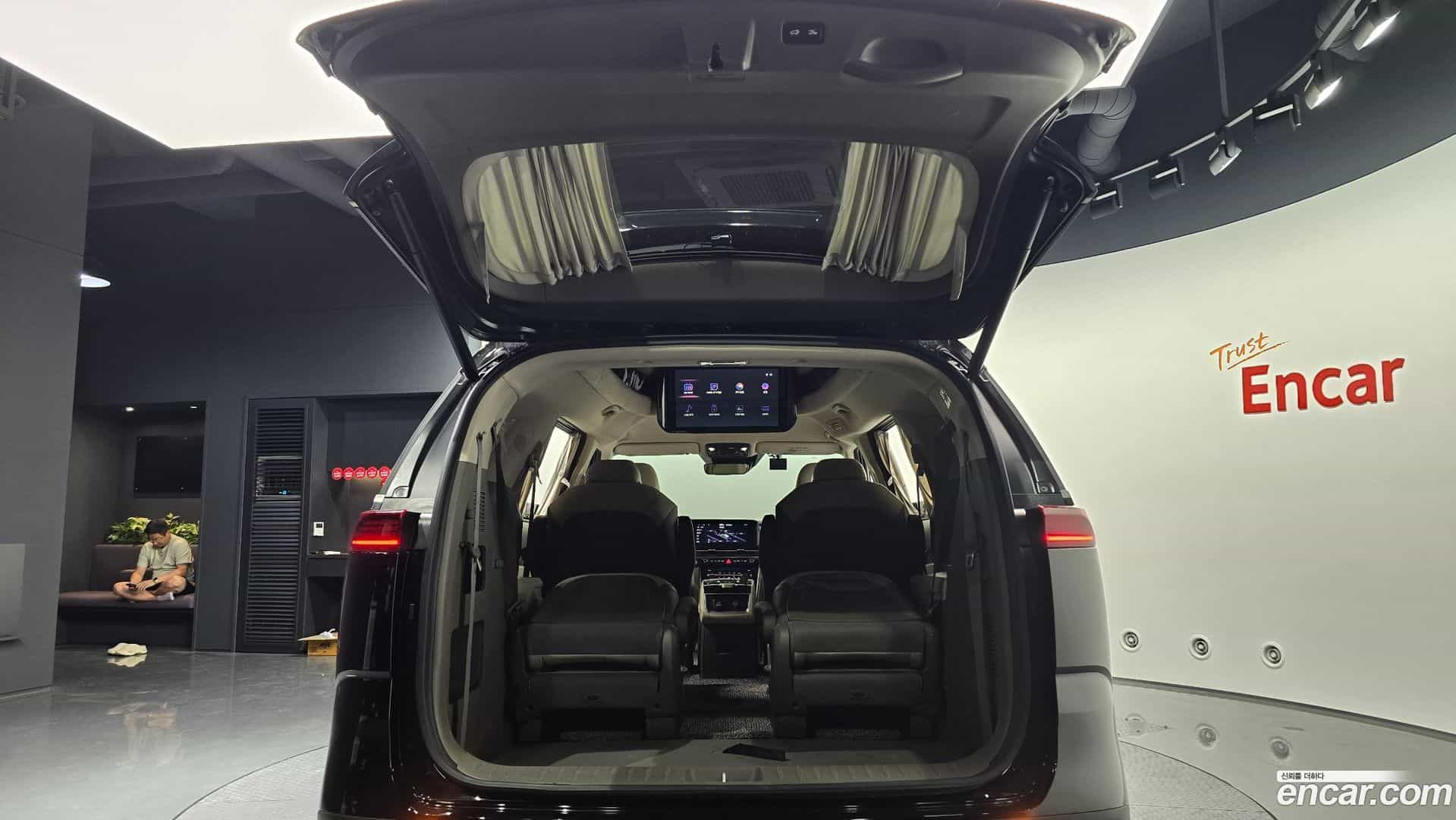 Canival Kia 2023.2-OPTION-024