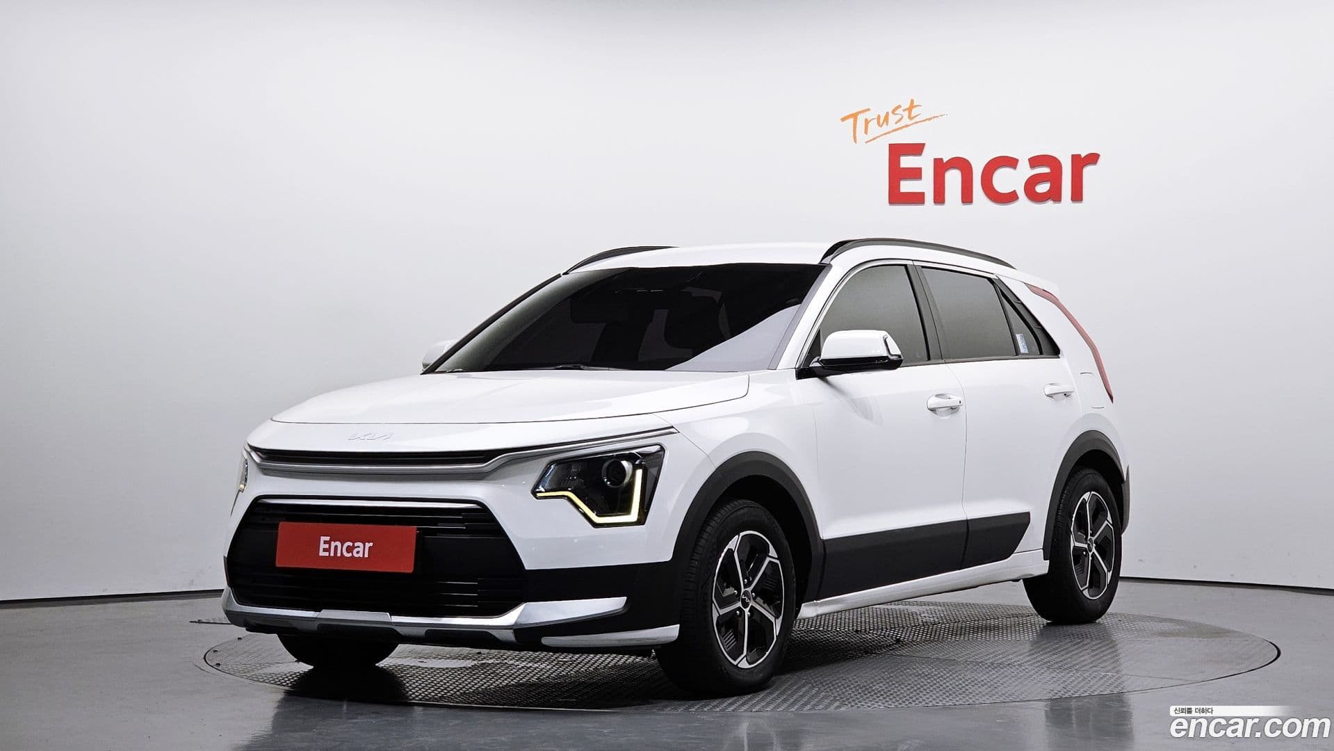 Main__Slider__Photo:Niro Kia 2022.2-0